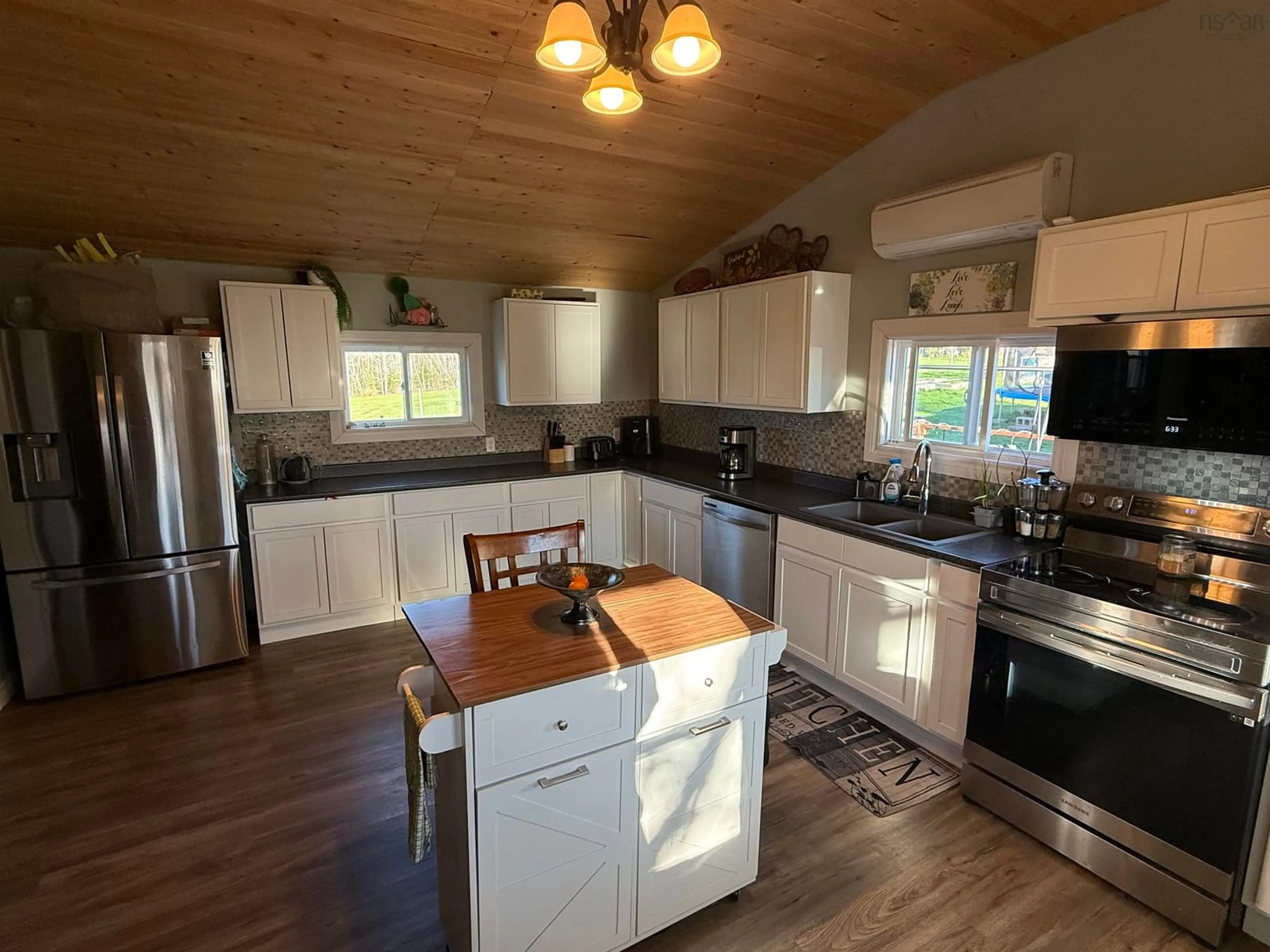 Open concept kitchen, wood/laminate floor for 10250 Highway 4, Broadway Nova Scotia B0K 1G0