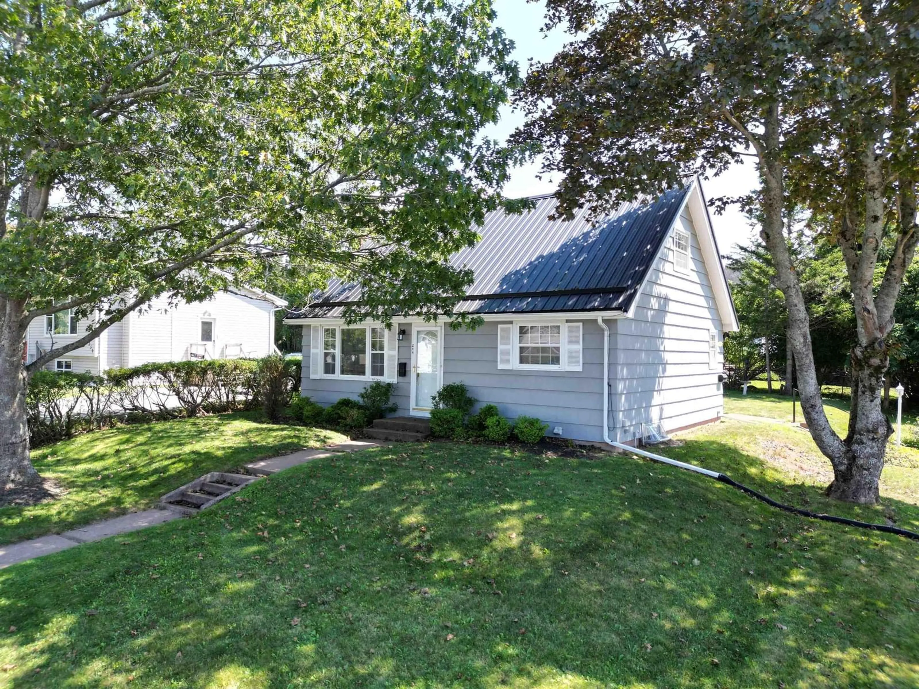 Home with vinyl exterior material, street for 244 Glenwood Dr, Truro Nova Scotia B2N 1P9
