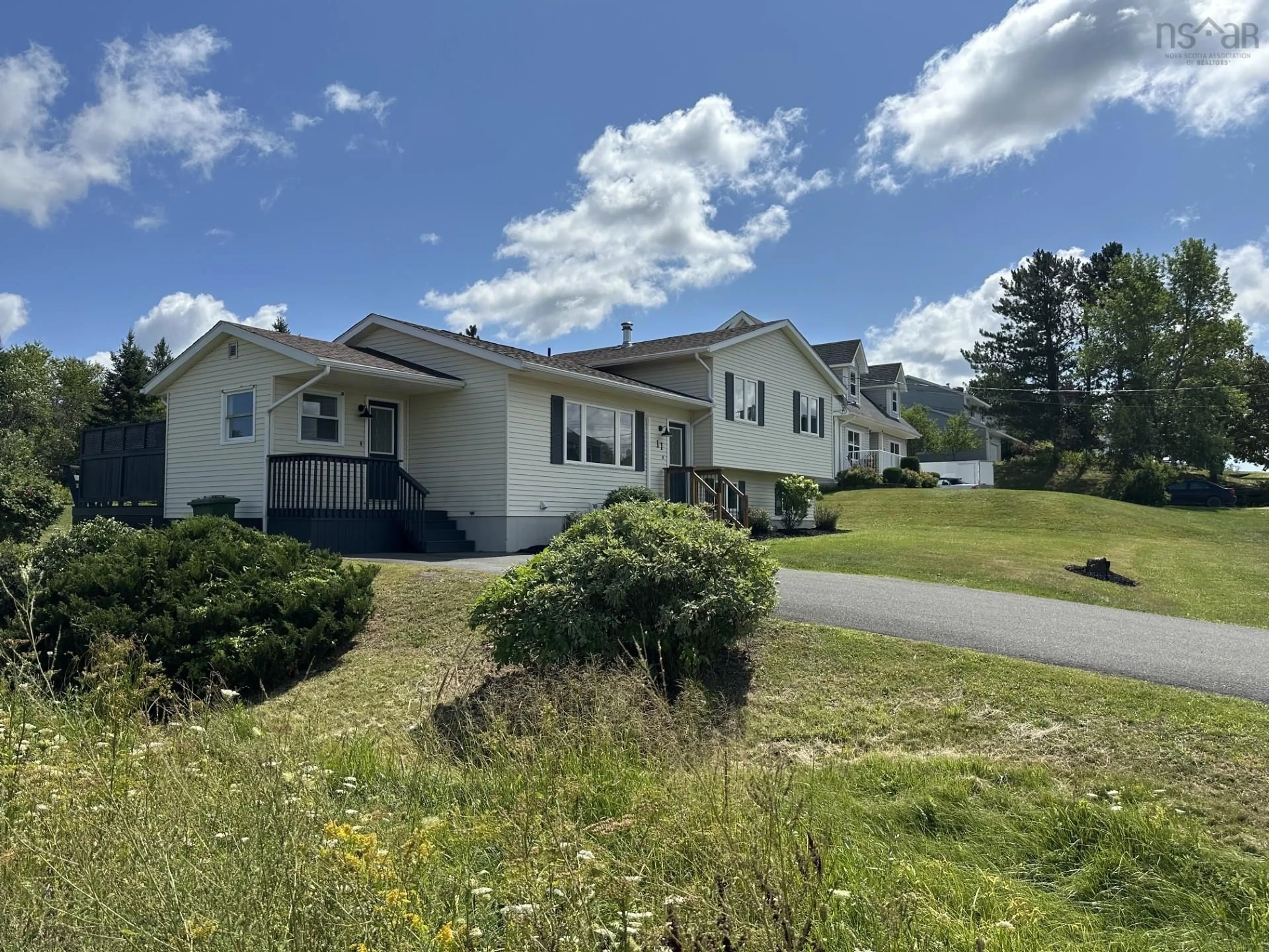 A pic from outside/outdoor area/front of a property/back of a property/a pic from drone, unknown for 11 Heritage Dr, West River Nova Scotia B2G 2T5