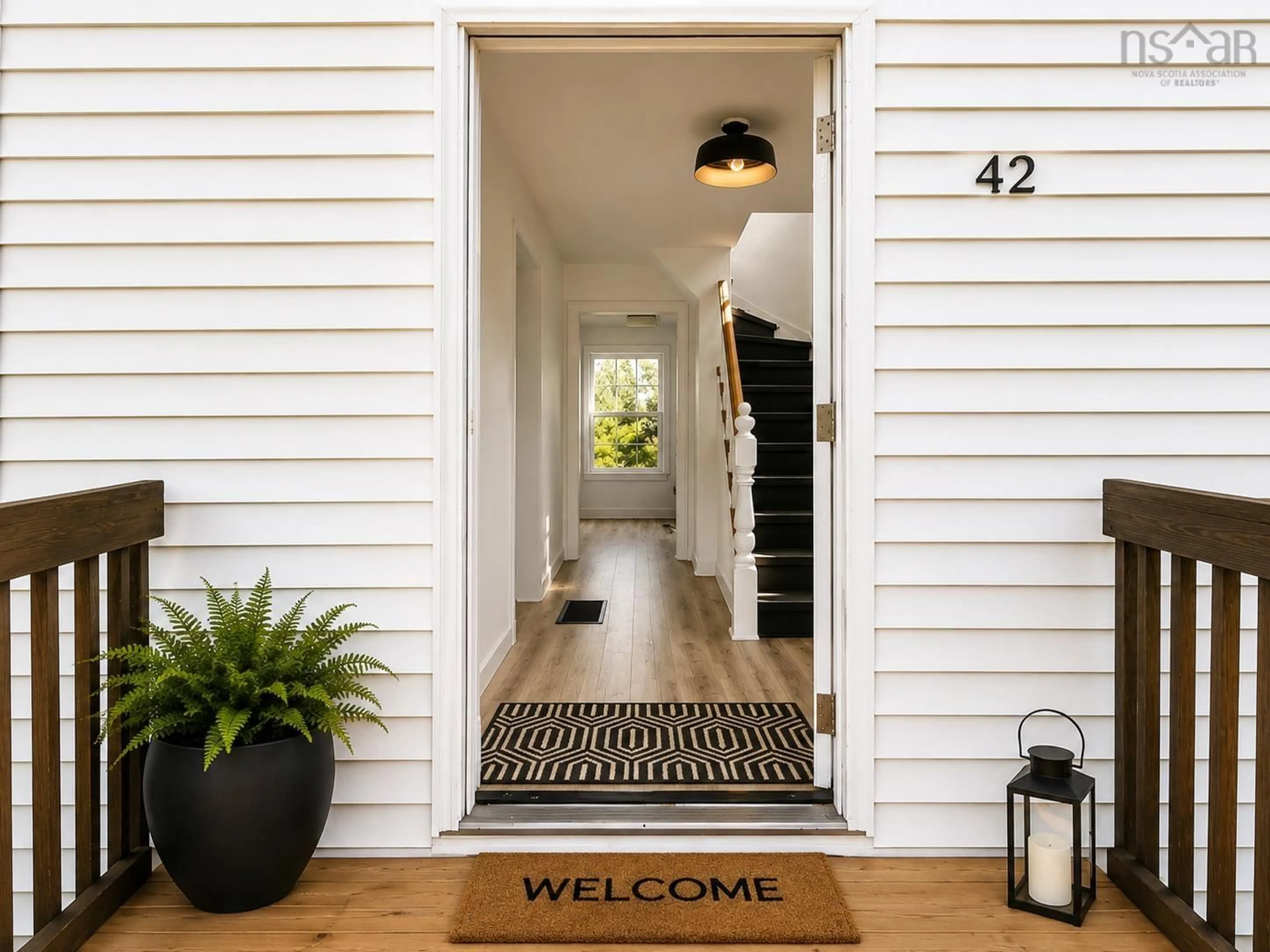 Indoor entryway for 42 Richmond St, Sydney Nova Scotia B1P 1K6