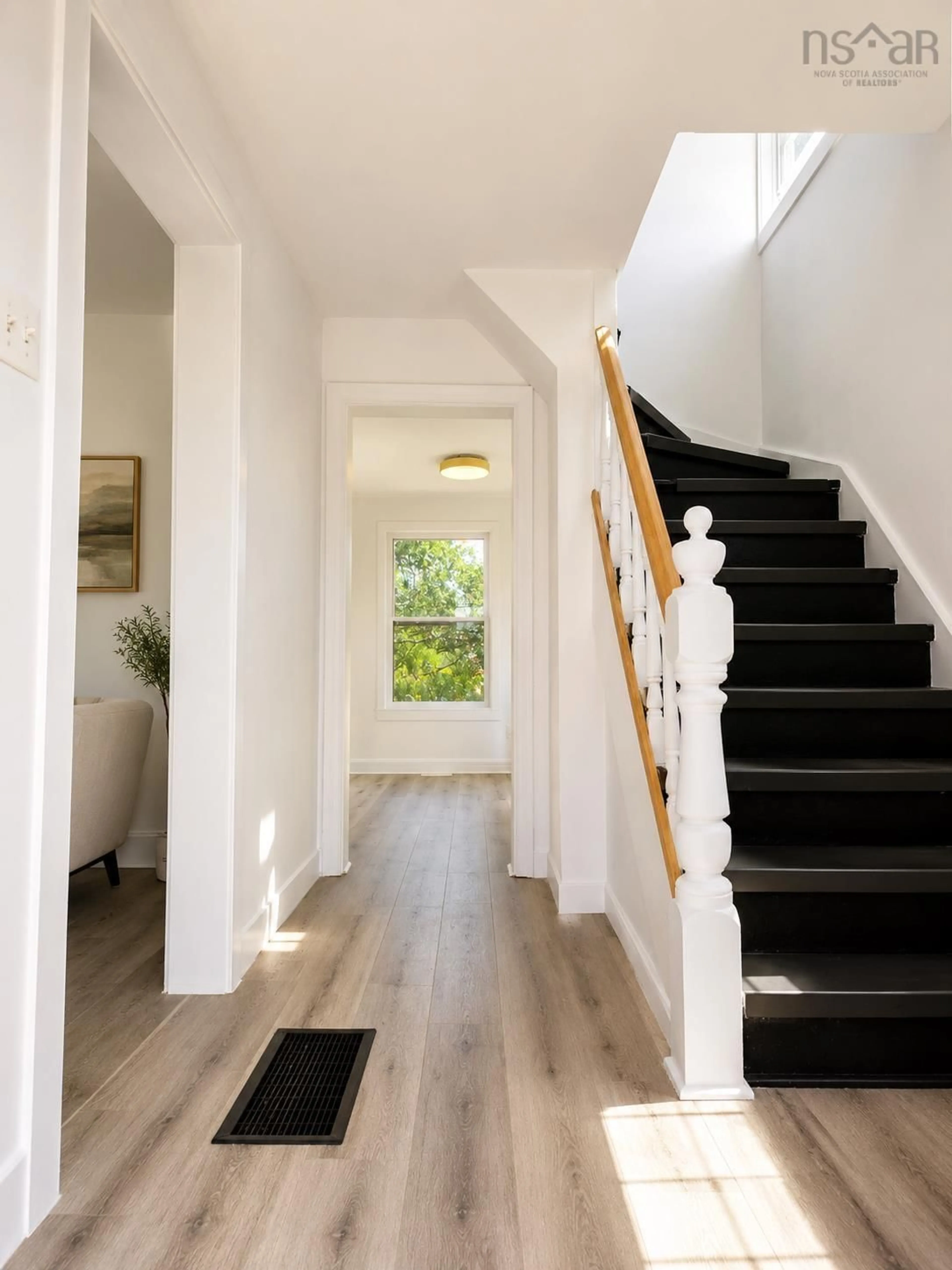 Indoor entryway for 42 Richmond St, Sydney Nova Scotia B1P 1K6