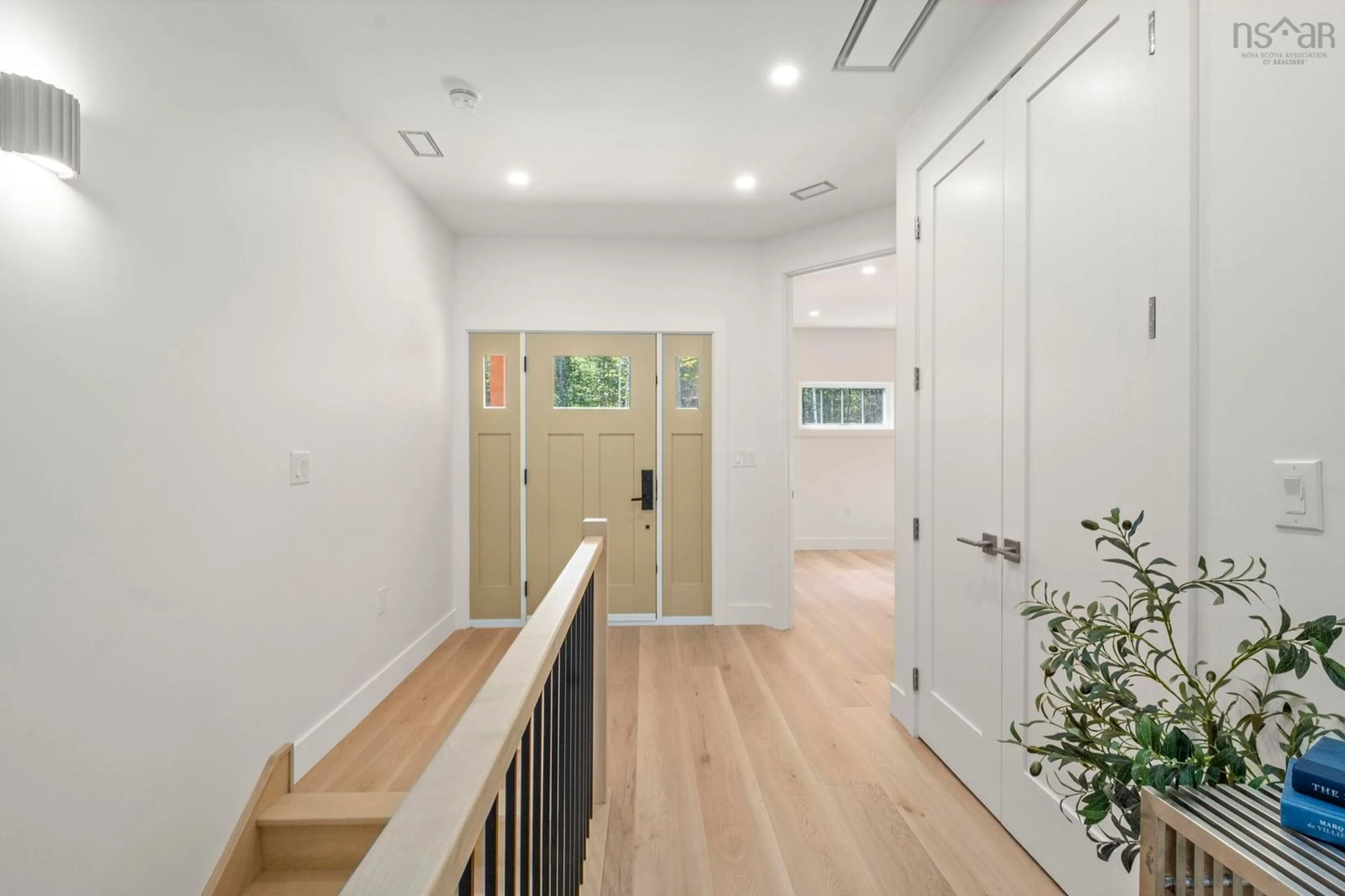 Indoor entryway for 208 Bretton Woods Rd, Hillsvale Nova Scotia B0N 1Z0