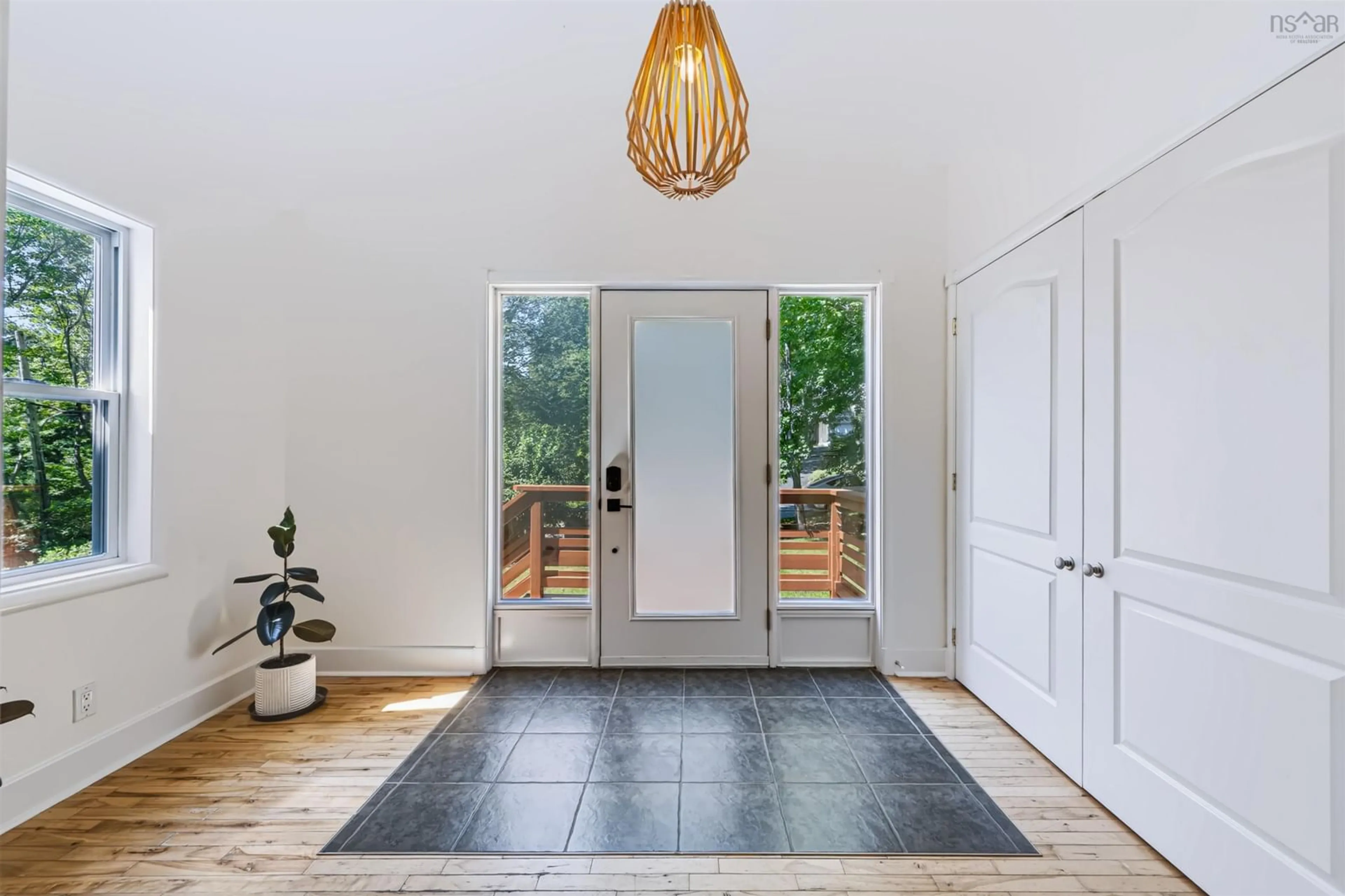 Indoor entryway for 29 Doyle St, Bedford Nova Scotia B4A 1K4