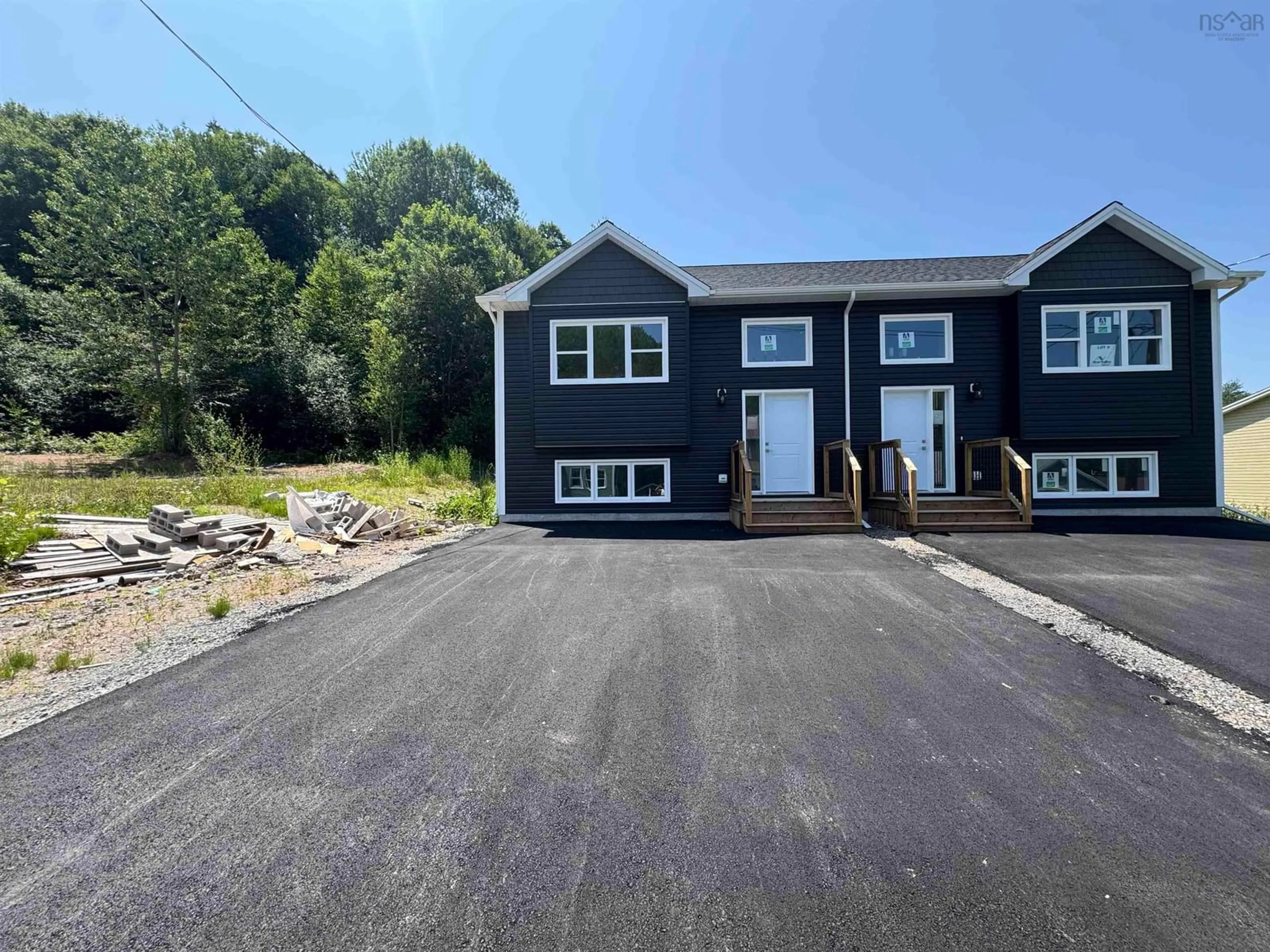 A pic from outside/outdoor area/front of a property/back of a property/a pic from drone, unknown for 54 Kara Anne Crt, New Minas Nova Scotia B4N 0H6