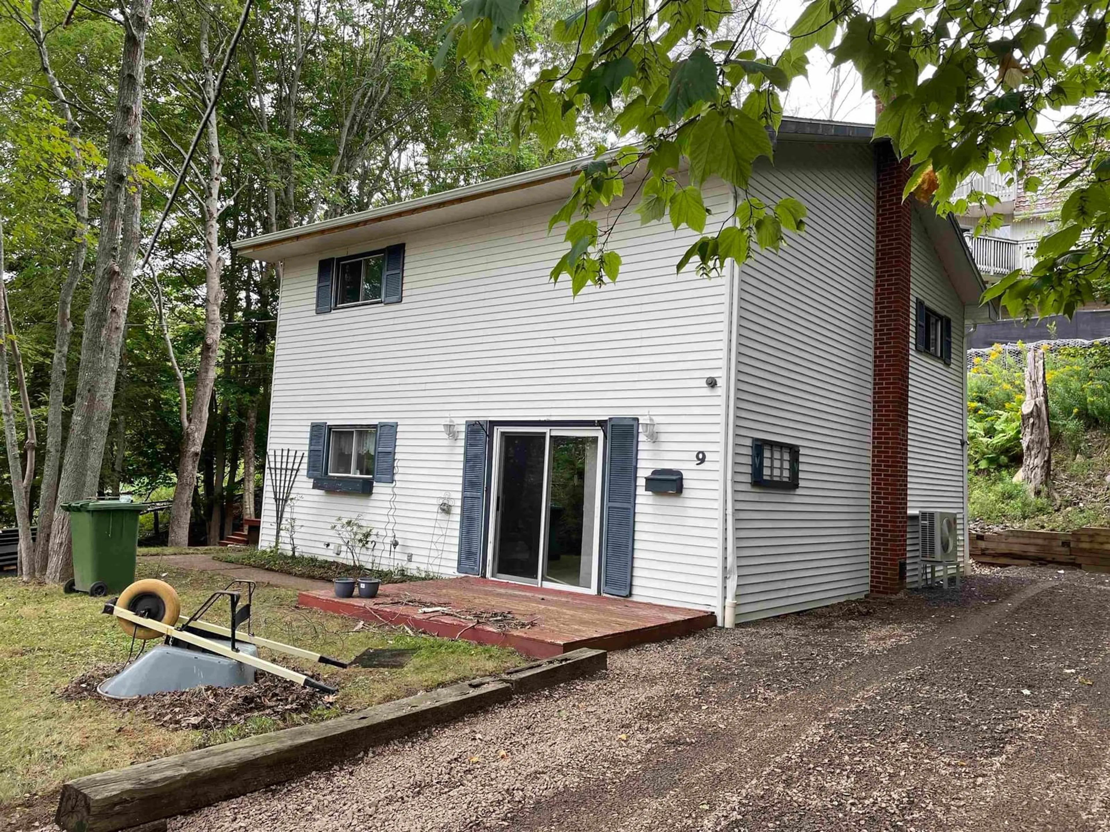 A pic from outside/outdoor area/front of a property/back of a property/a pic from drone, building for 9 Fundy Dr, Truro Nova Scotia B2N 5Y2