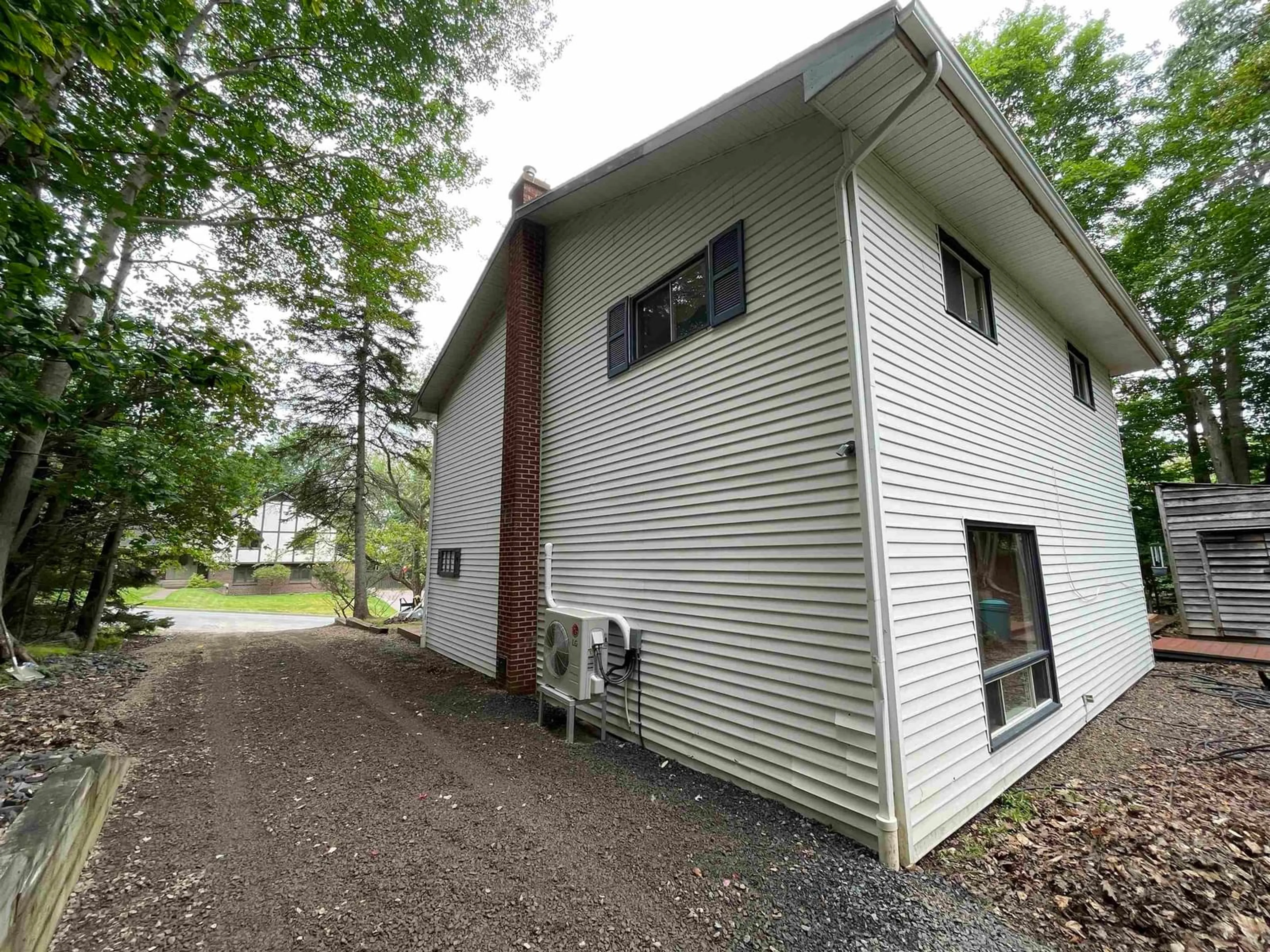 Home with vinyl exterior material, building for 9 Fundy Dr, Truro Nova Scotia B2N 5Y2