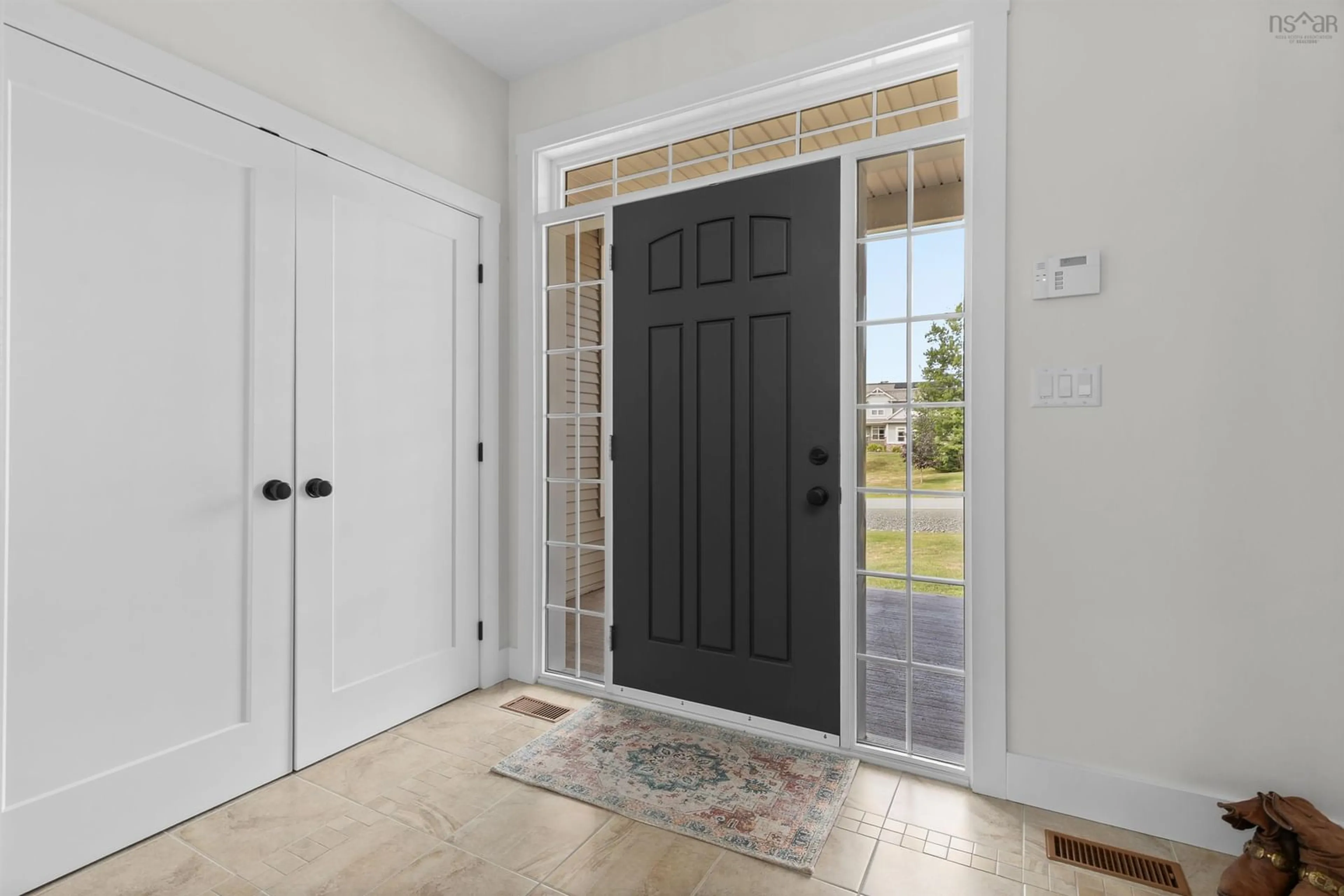 Indoor entryway for 556 Duart Ave, Fall River Nova Scotia B2T 0L8