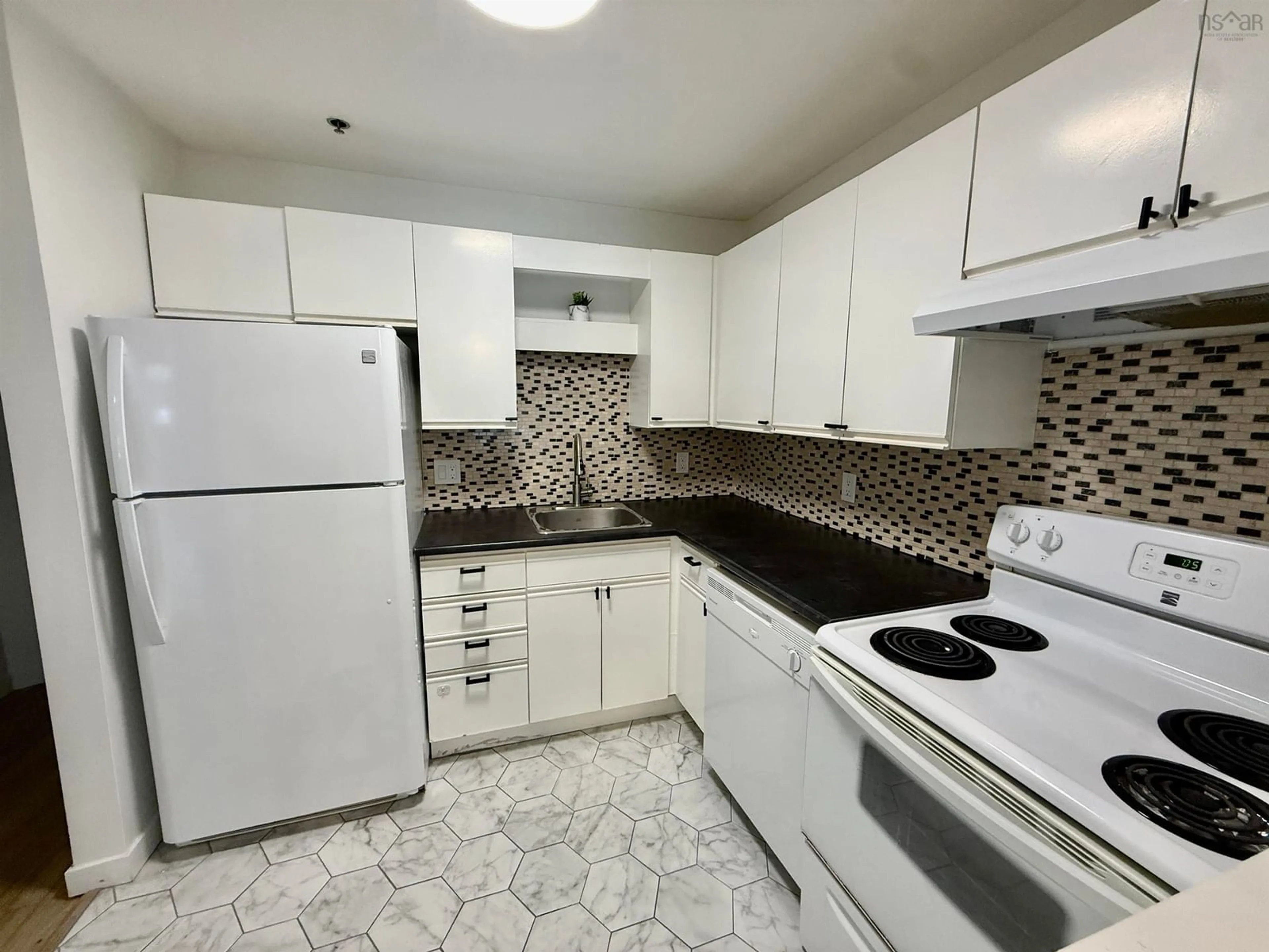 Standard kitchen, unknown for 3700 John Parr Dr #302, Halifax Nova Scotia B3K 5V4