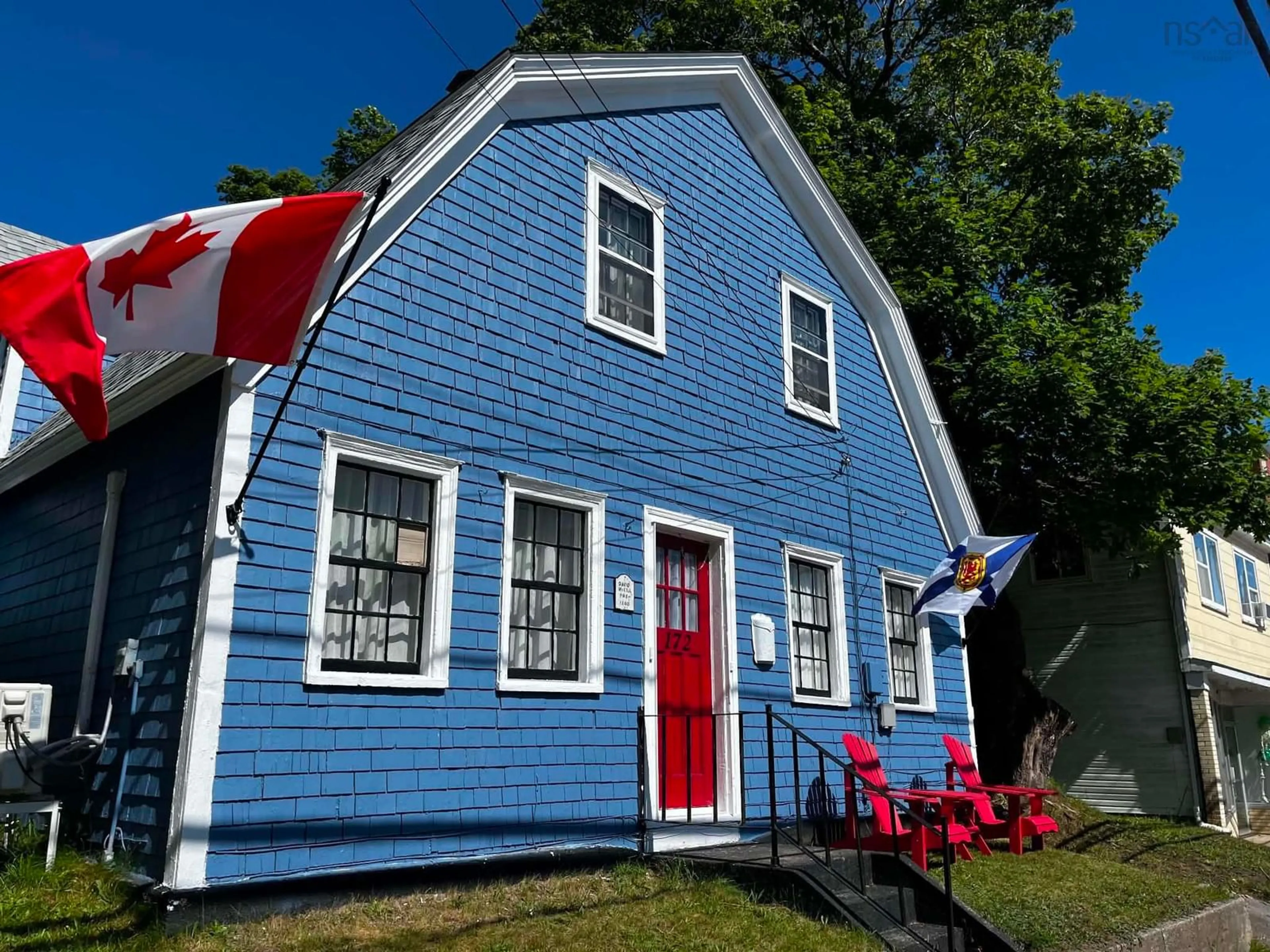 Home with vinyl exterior material, street for 172 Water St, Shelburne Nova Scotia B0T 1W0