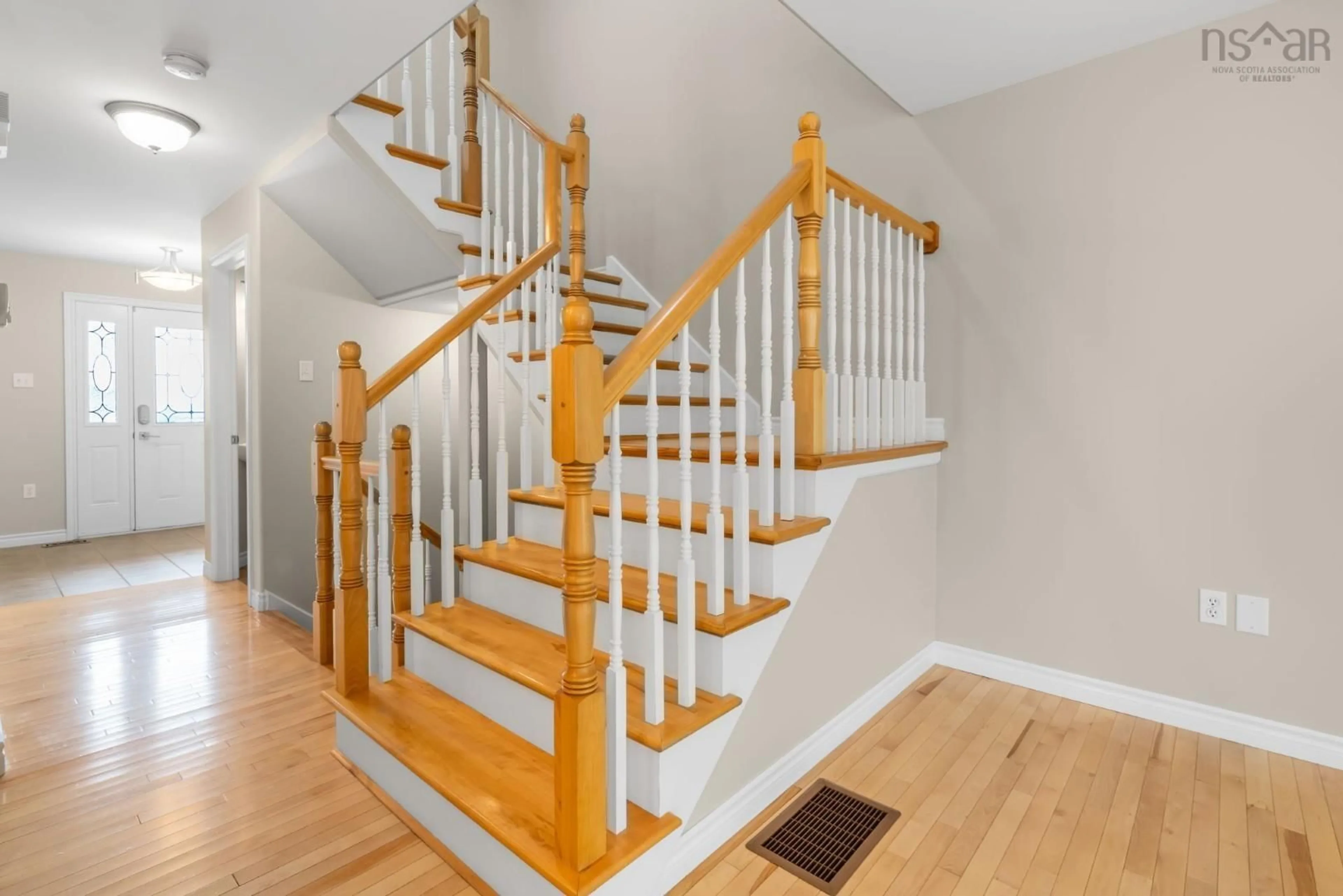 Stairs for 38 Coldstream Run, Dartmouth Nova Scotia B2W 0A3