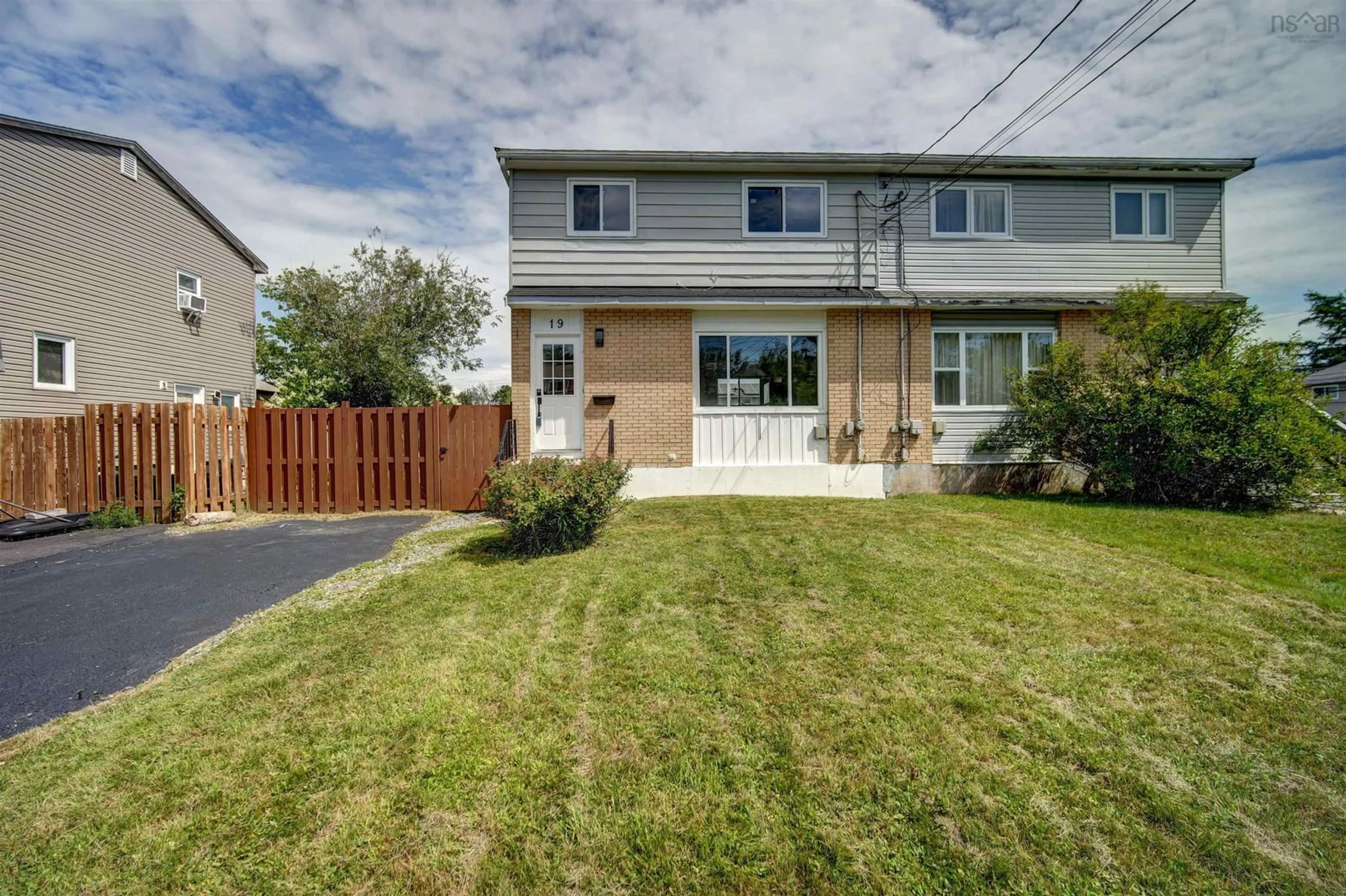 A pic from outside/outdoor area/front of a property/back of a property/a pic from drone, street for 19 Shrewsbury Rd, Cole Harbour Nova Scotia B2V 1R6
