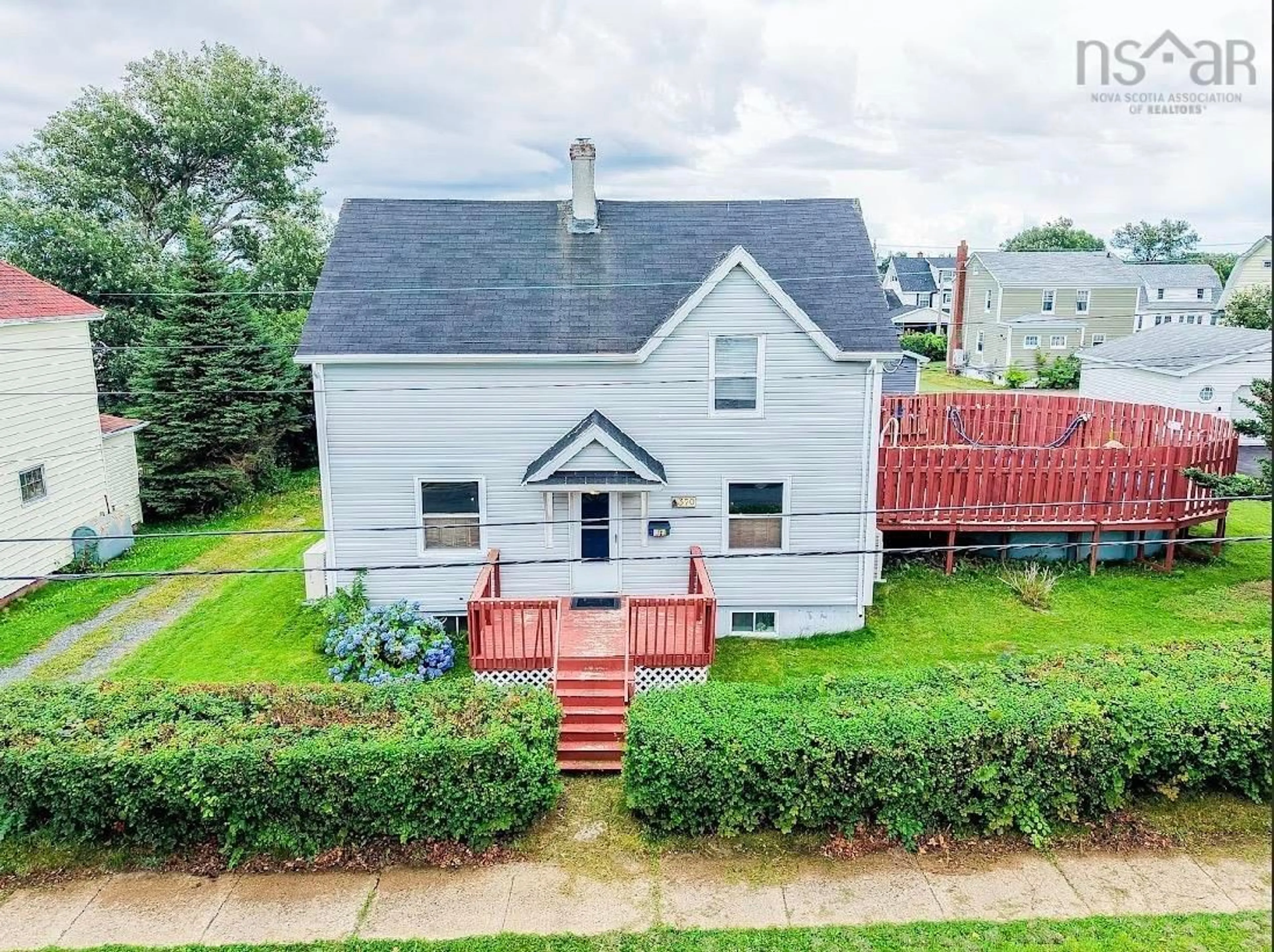 A pic from outside/outdoor area/front of a property/back of a property/a pic from drone, street for 370 Hudson St, New Waterford Nova Scotia B1H 3P6