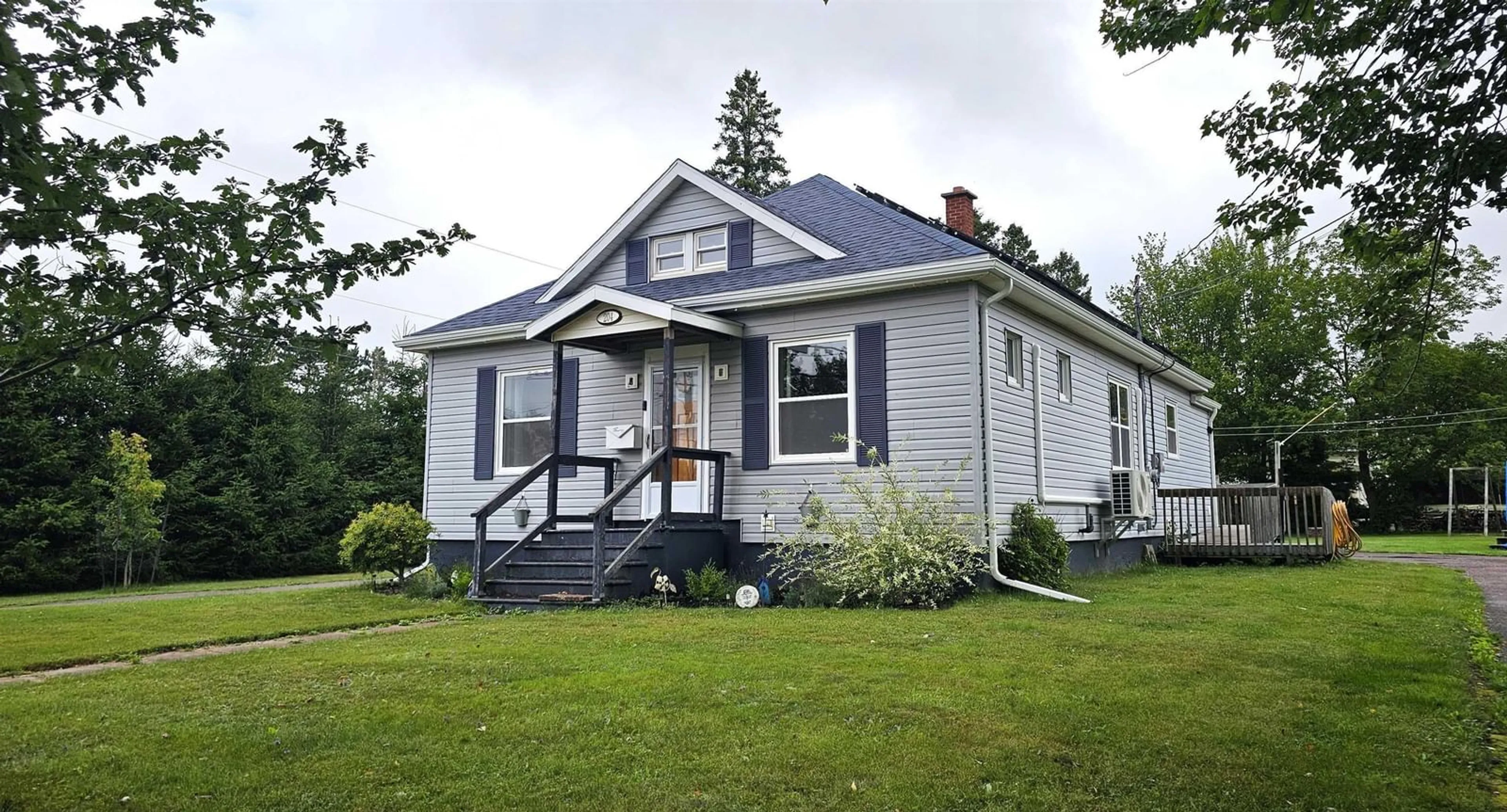 Home with vinyl exterior material, street for 204 Vimy Rd, Bible Hill Nova Scotia B2N 4J9