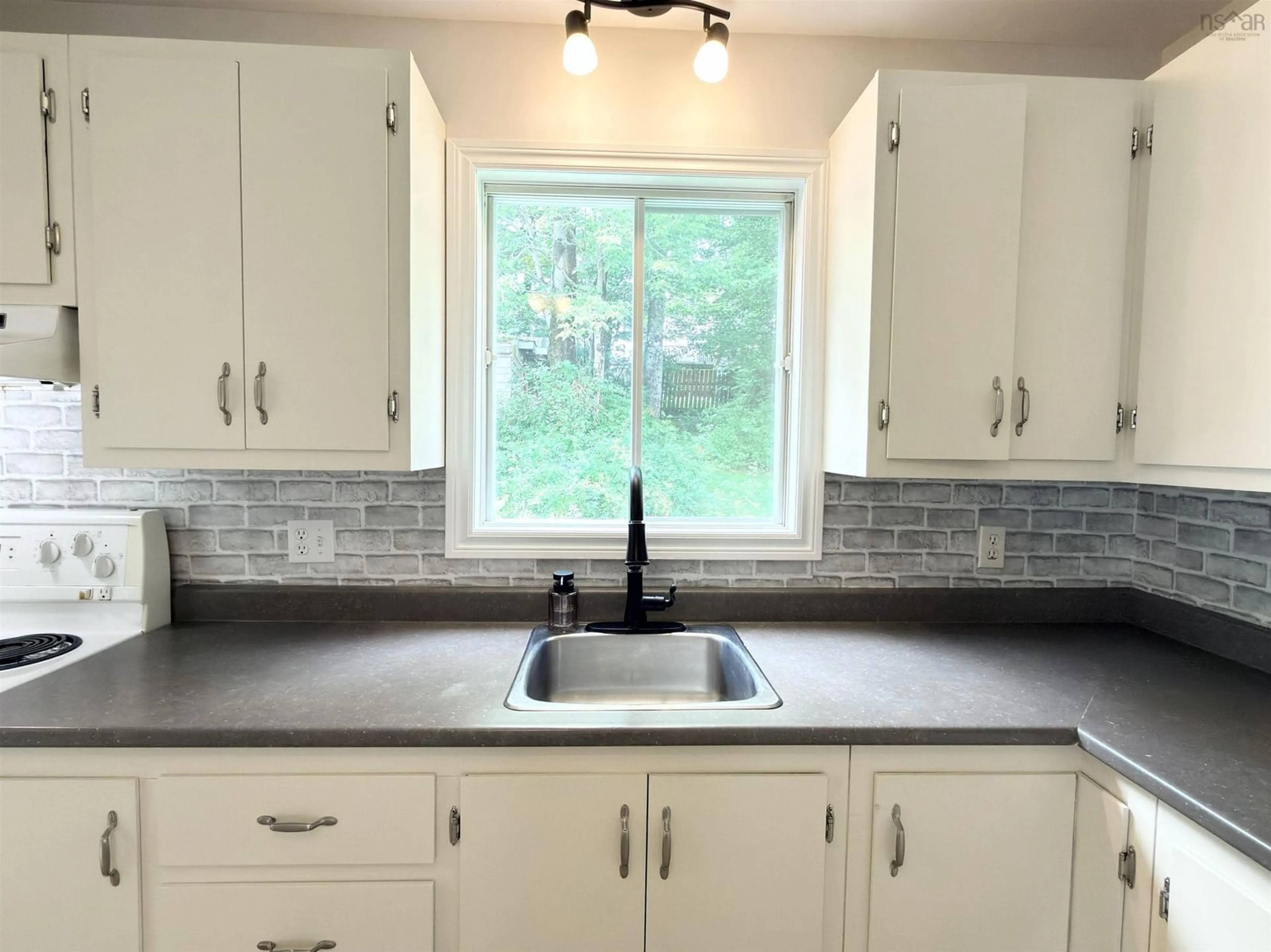 Unknown for 84 Pondicherry Cres, Dartmouth Nova Scotia B2W 5C5