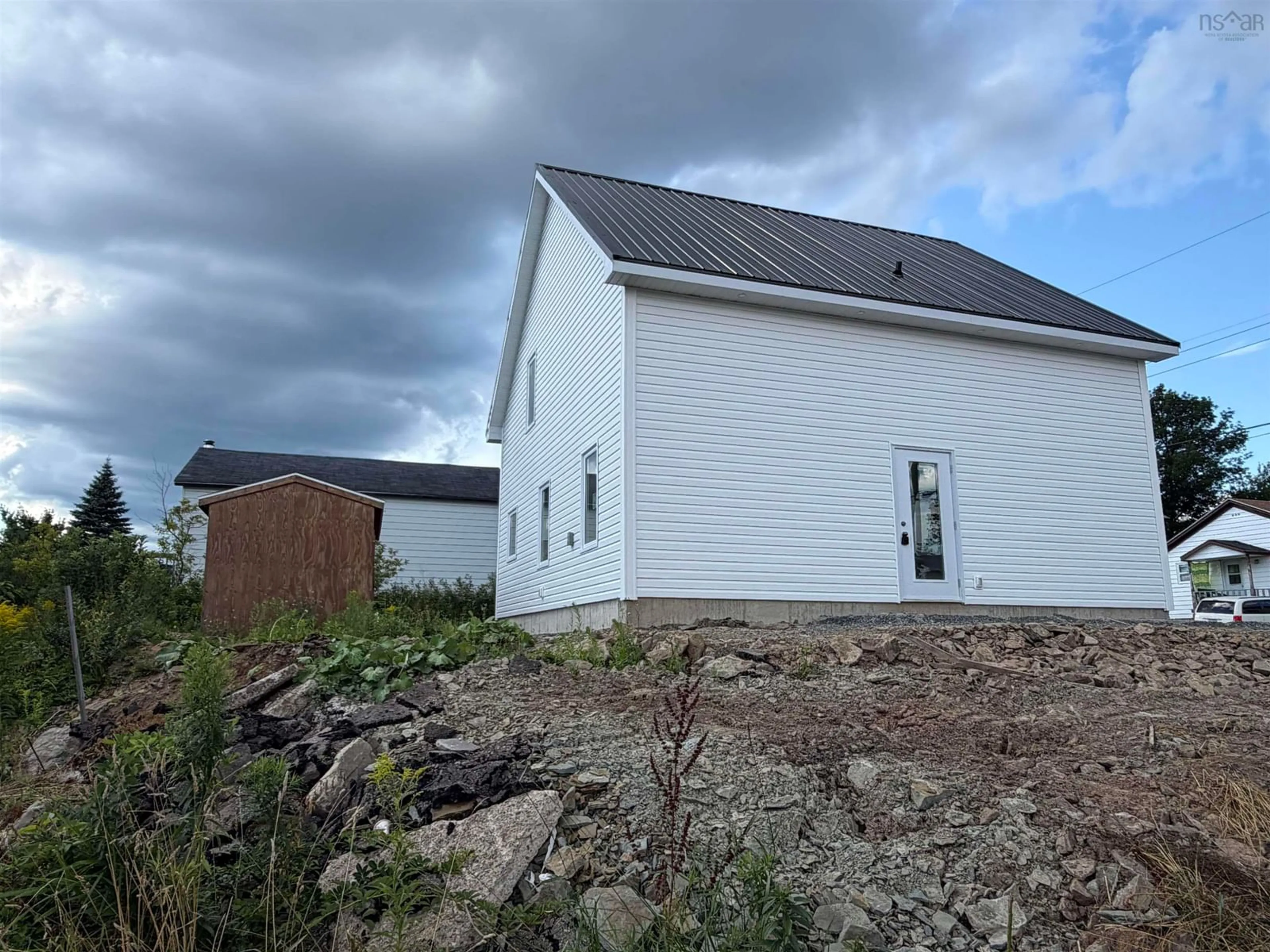 Unknown for 100 Maloney St, Sydney Nova Scotia B1N 2C8