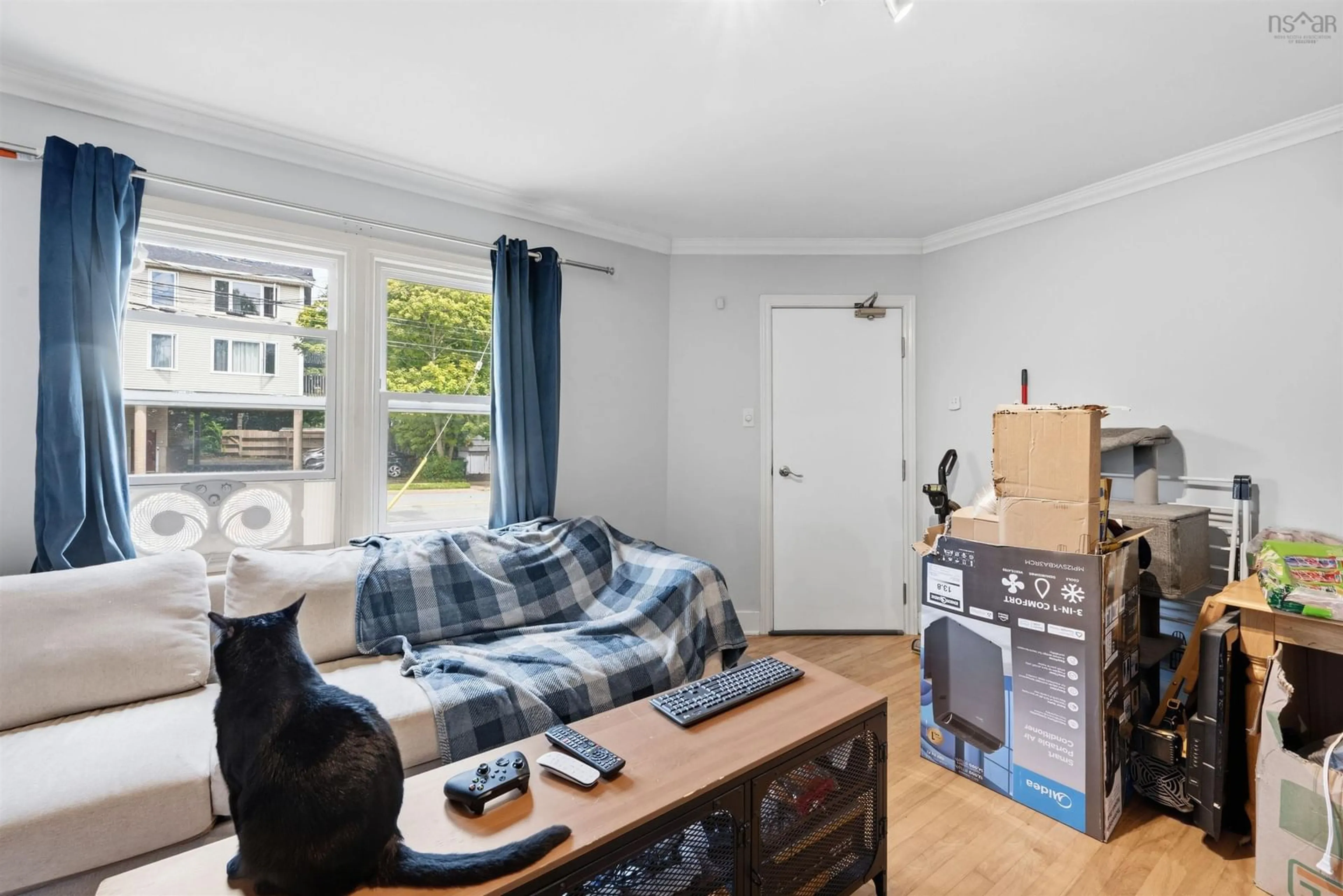 A pic of a room for 217 Victoria Rd, Dartmouth Nova Scotia B3A 1W5