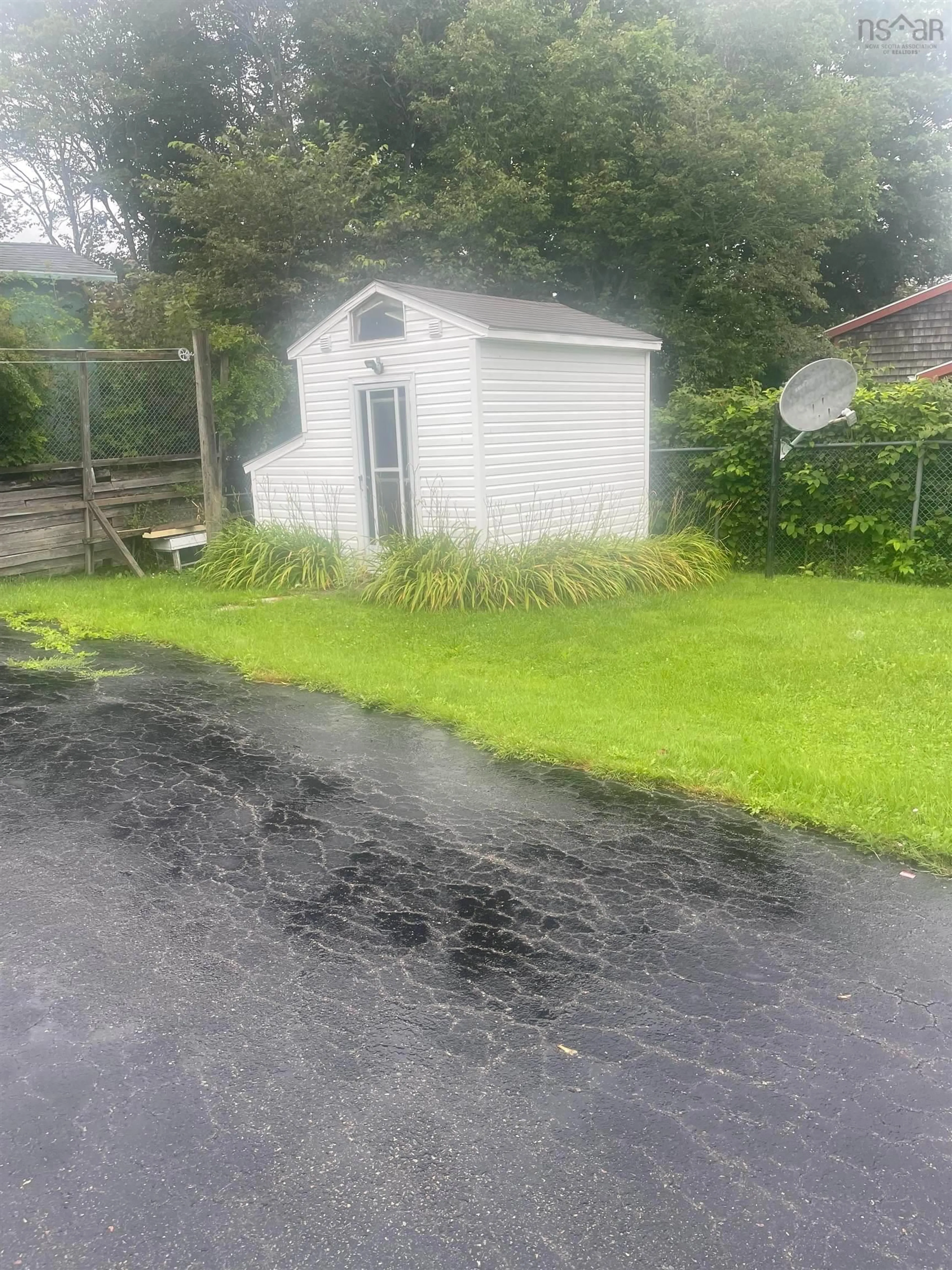 Shed for 7 High St, North Sydney Nova Scotia B2A 2A3