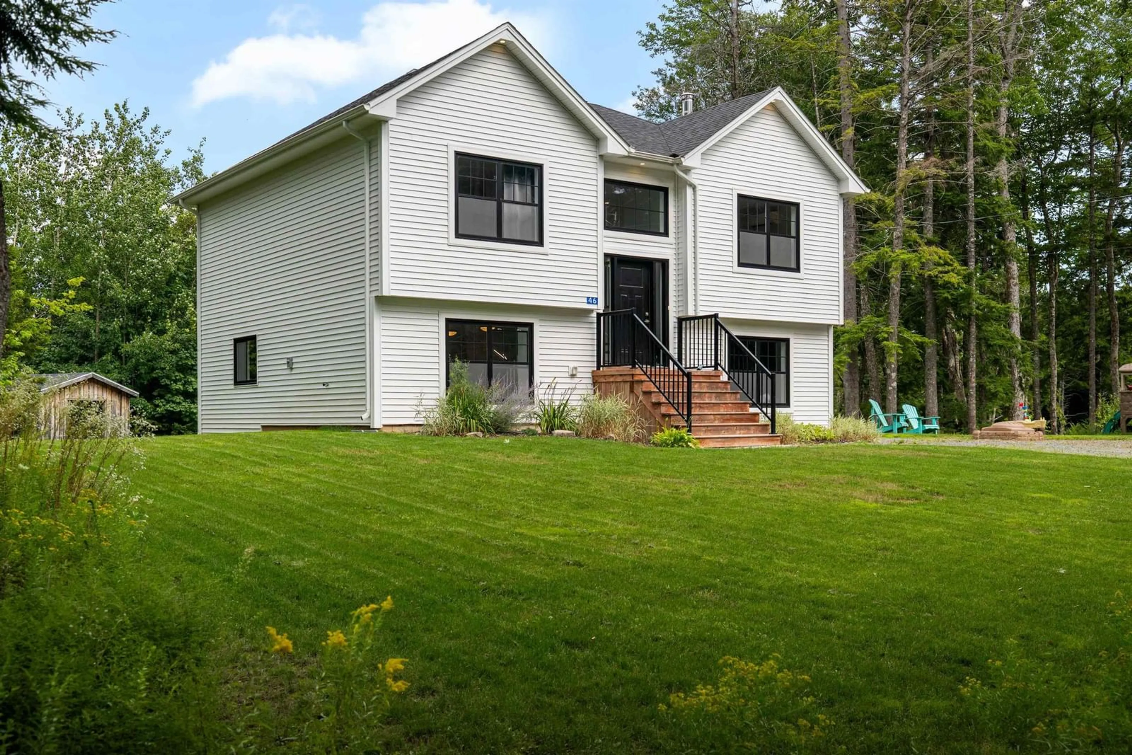 Home with vinyl exterior material, unknown for 46 Chalet Lane, Beaver Bank Nova Scotia B4G 0B6