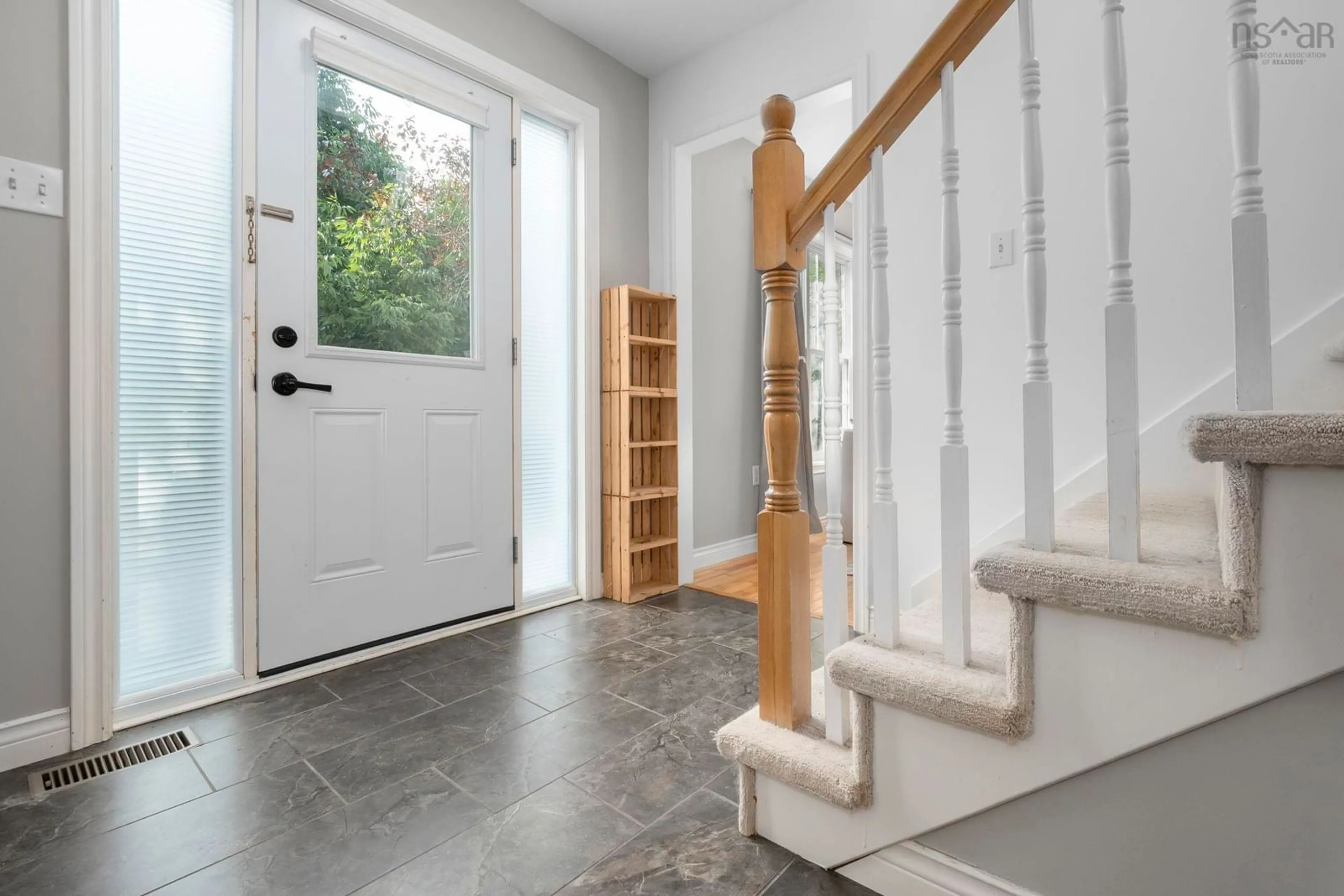 Indoor entryway for 68 Seth Aaron Dr, Halifax Nova Scotia B4B 1T1