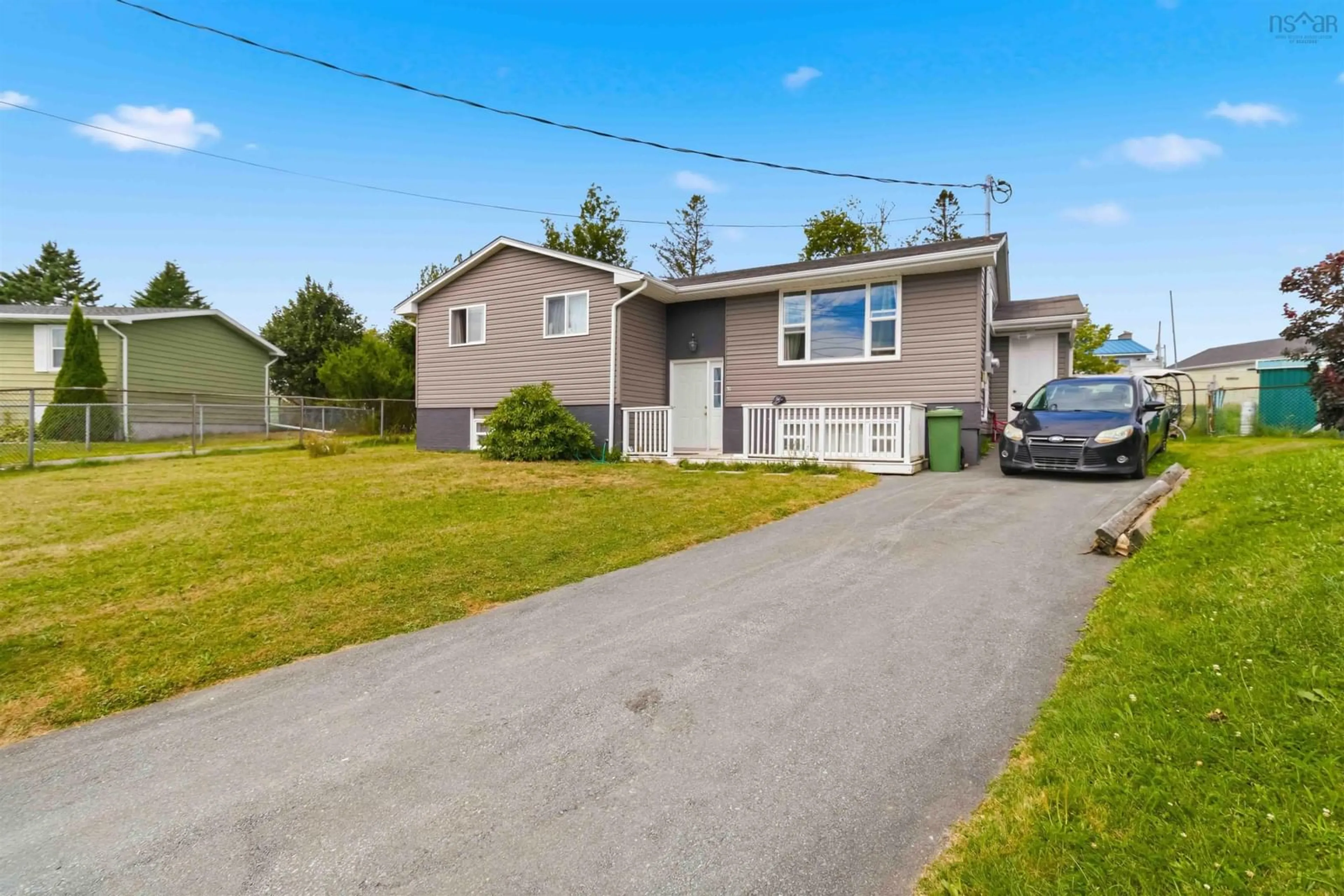 A pic from outside/outdoor area/front of a property/back of a property/a pic from drone, street for 62 Shalimar Cres, Dartmouth Nova Scotia B2W 4L8