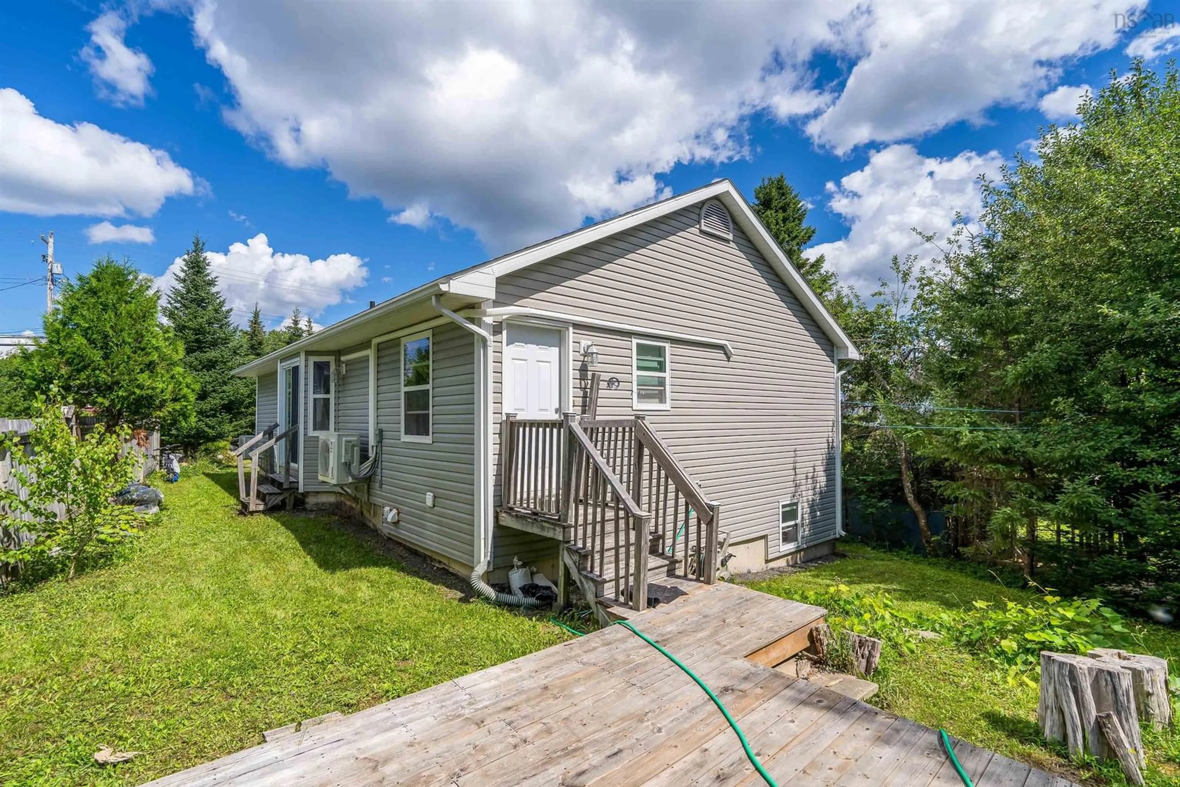 Home with vinyl exterior material, unknown for 1562 St Margarets Bay Rd, Lakeside Nova Scotia B3T 1A9