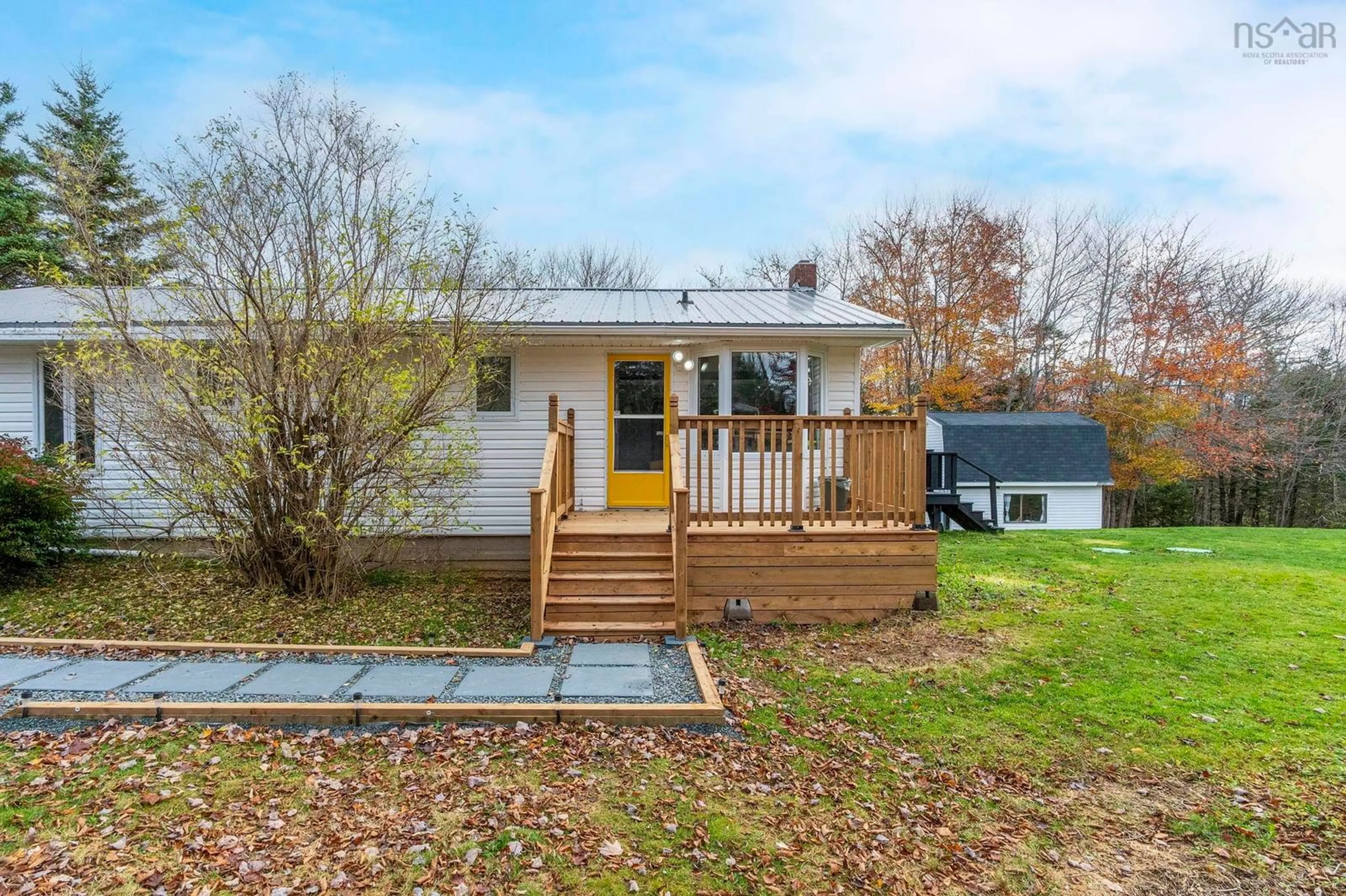 Home with vinyl exterior material, unknown for 342 Myra Rd, Porters Lake Nova Scotia B3E 1G2