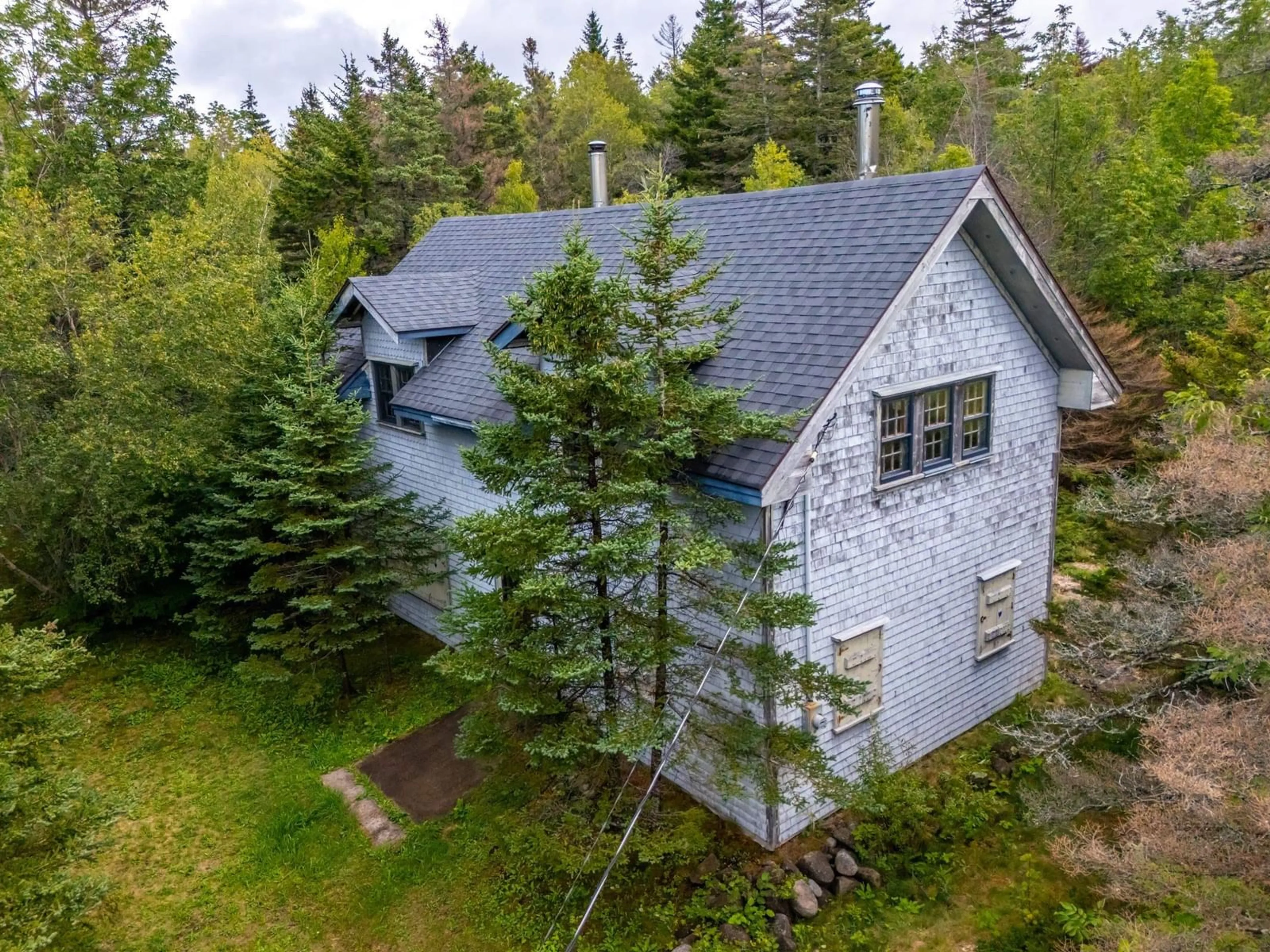 A pic from outside/outdoor area/front of a property/back of a property/a pic from drone, unknown for 7656 Shore Rd, Hampton Nova Scotia B0S 1L0