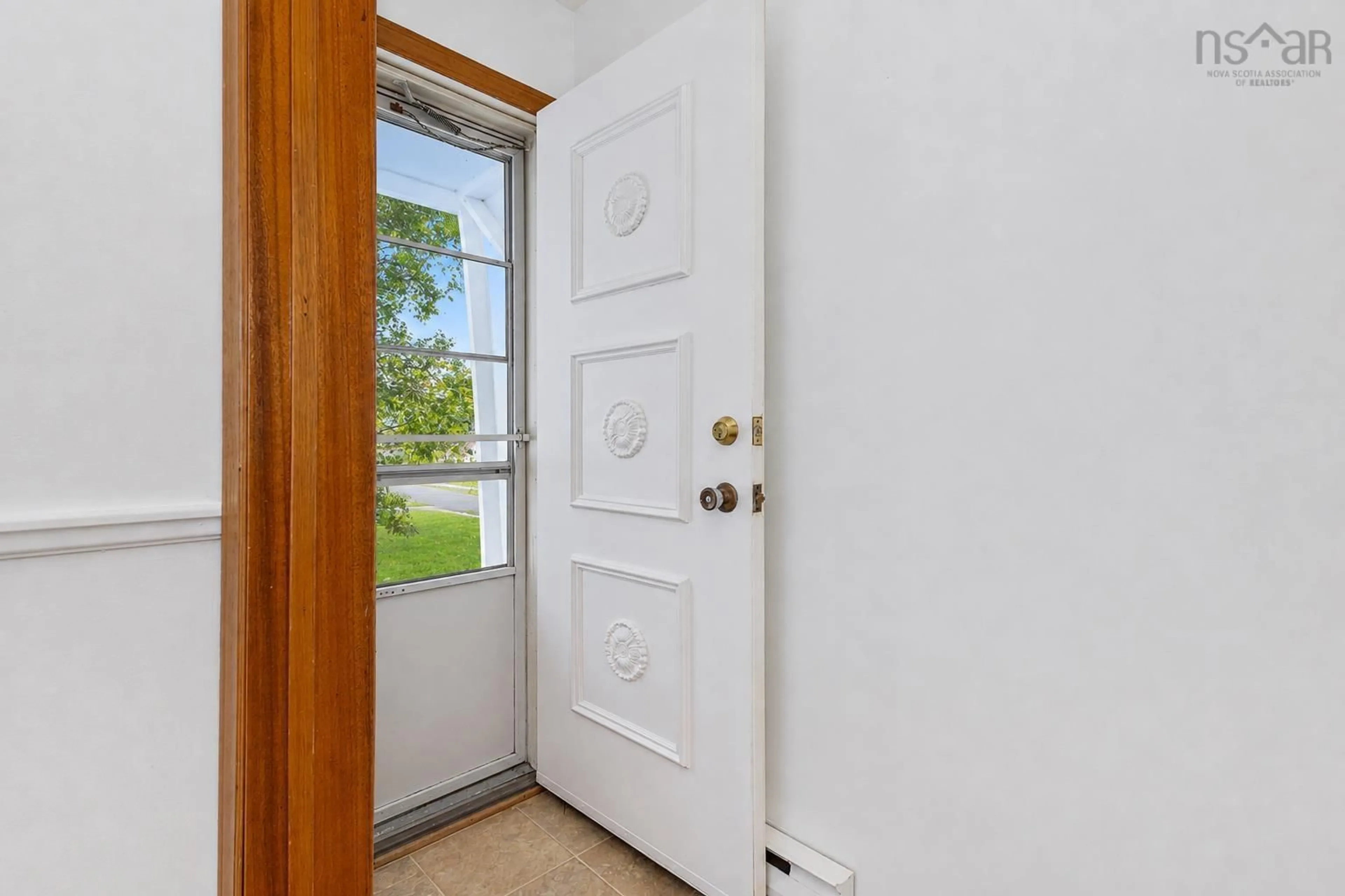 Indoor entryway for 46 Row St, Glace Bay Nova Scotia B1A 4T7