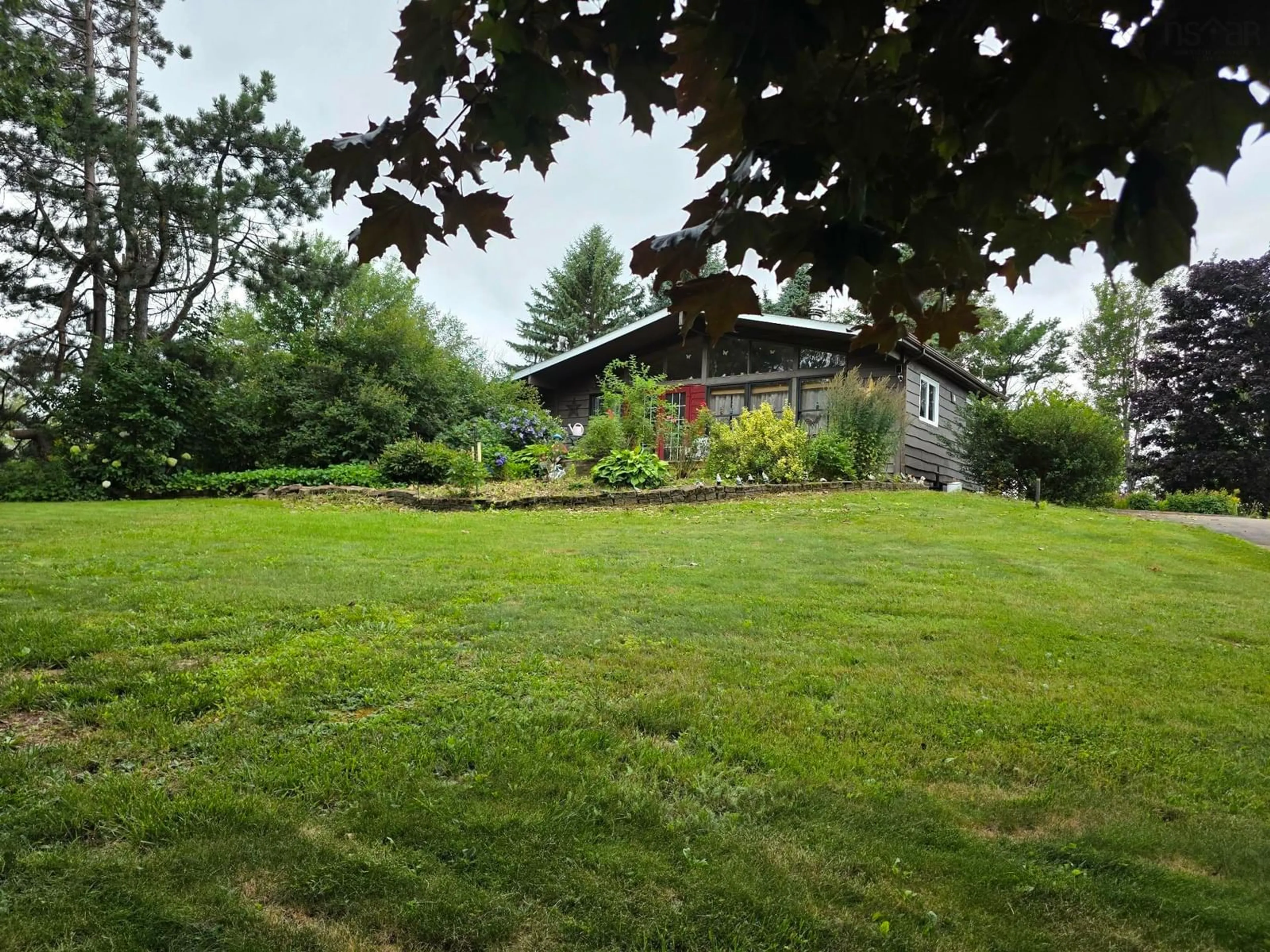 Patio, unknown for 3802 Highway 6 Hwy, Tatamagouche Nova Scotia B0K 1V0