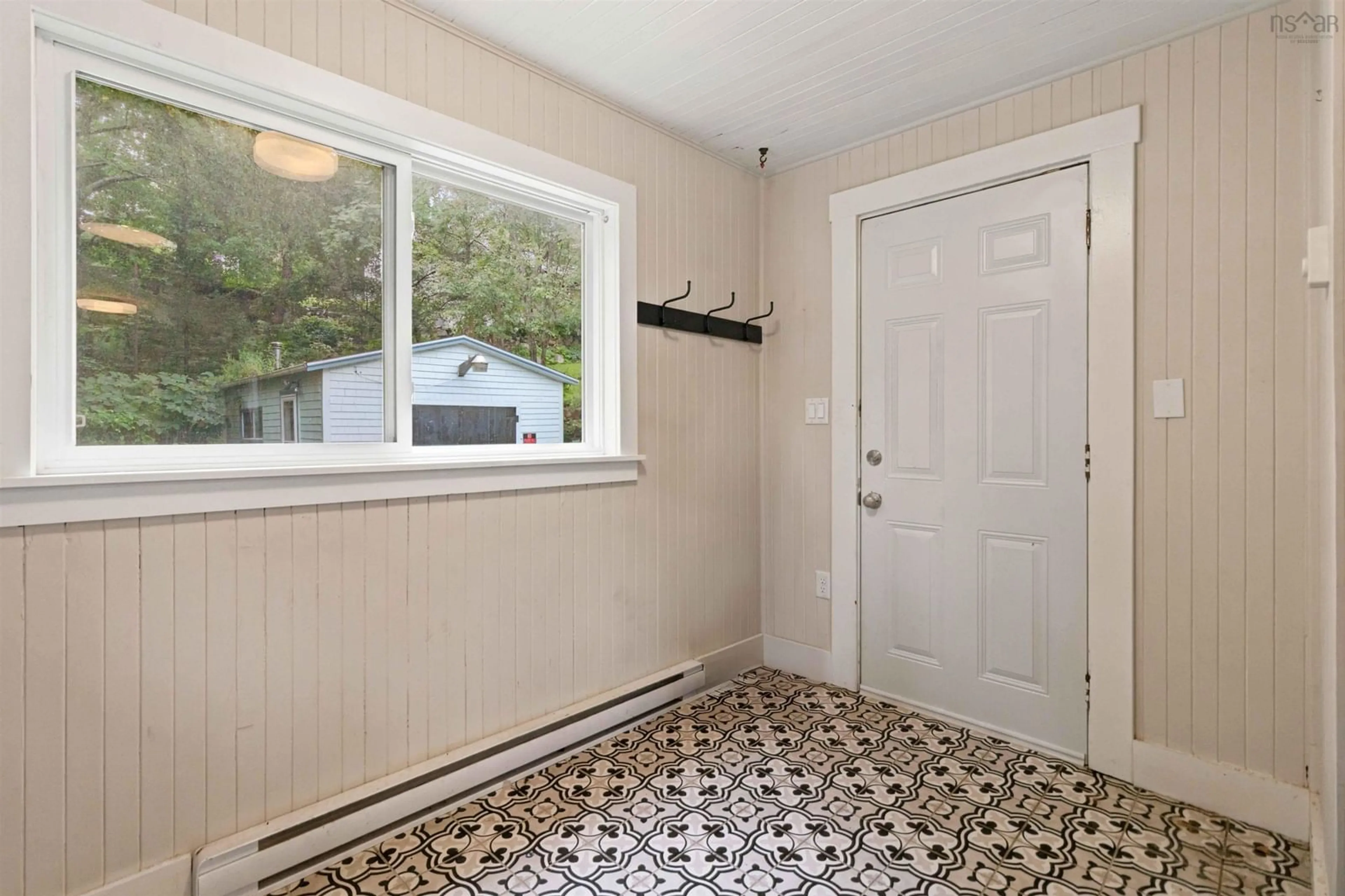 Indoor entryway for 80, 82, 84 Osborne St, Halifax Nova Scotia B3N 1A6