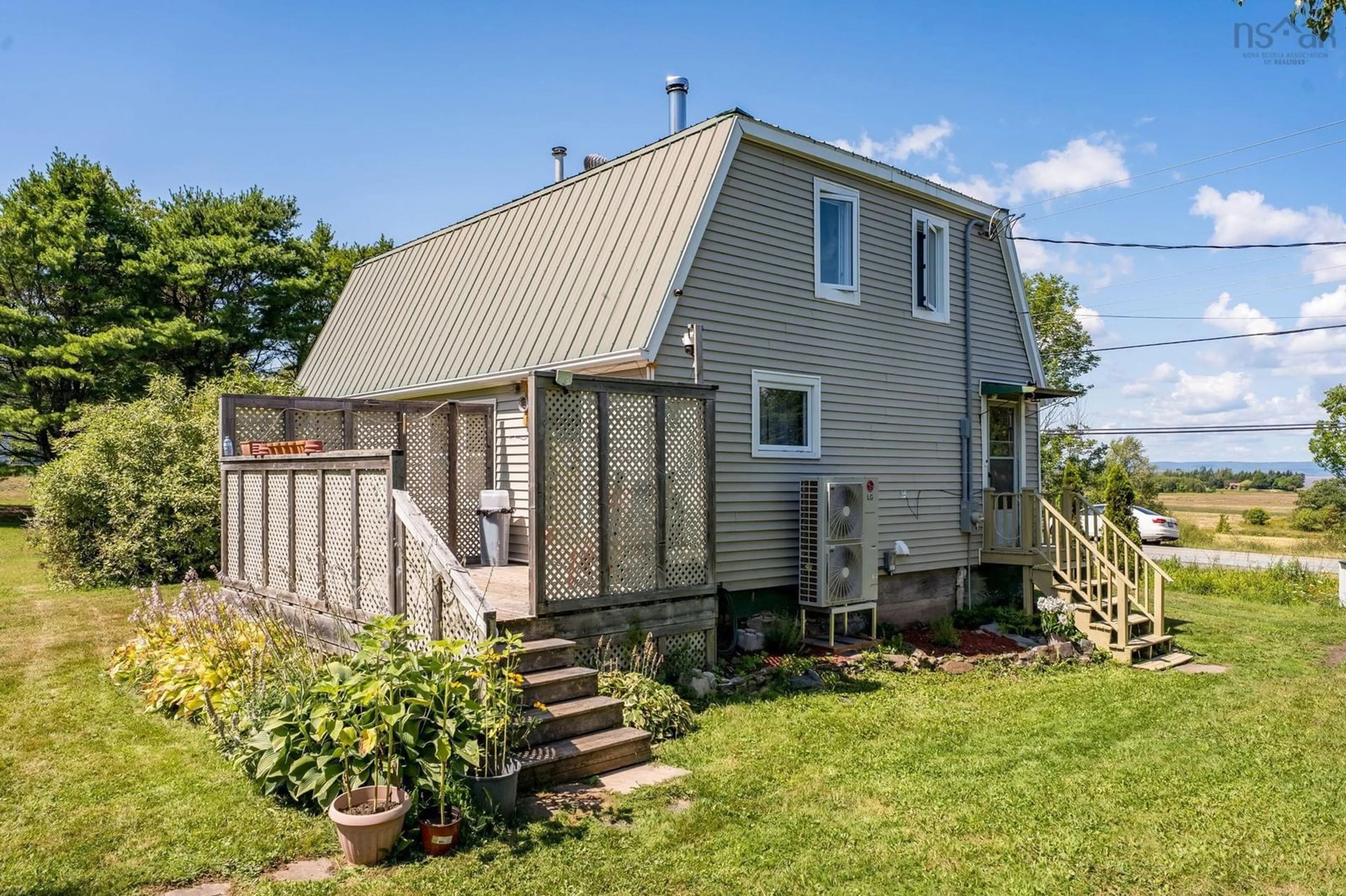 Shed for 4632 Highway 215, Noel Nova Scotia B0N 2S0
