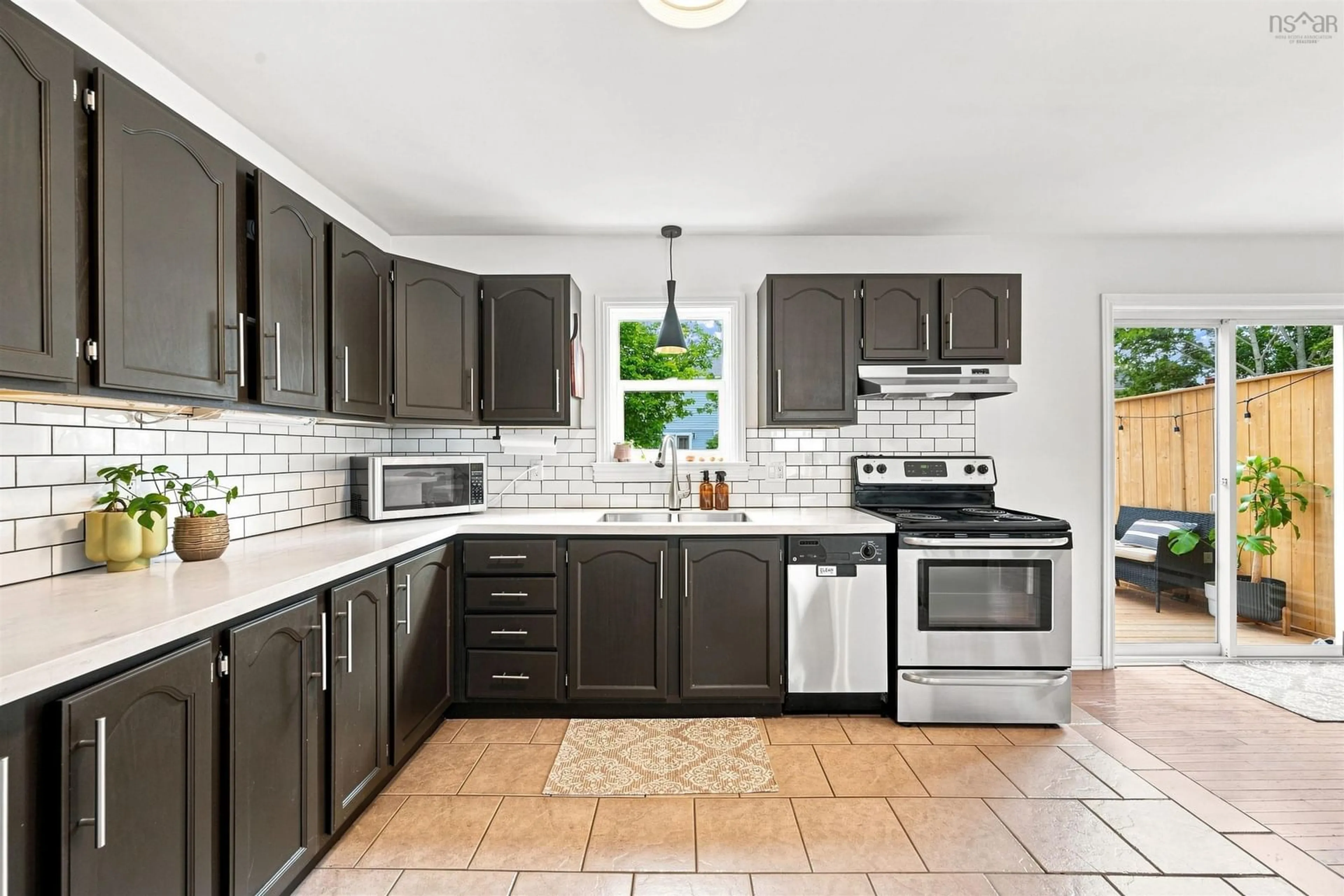 Standard kitchen, ceramic/tile floor for 16 Colonna Place, Dartmouth Nova Scotia B2X 3J3