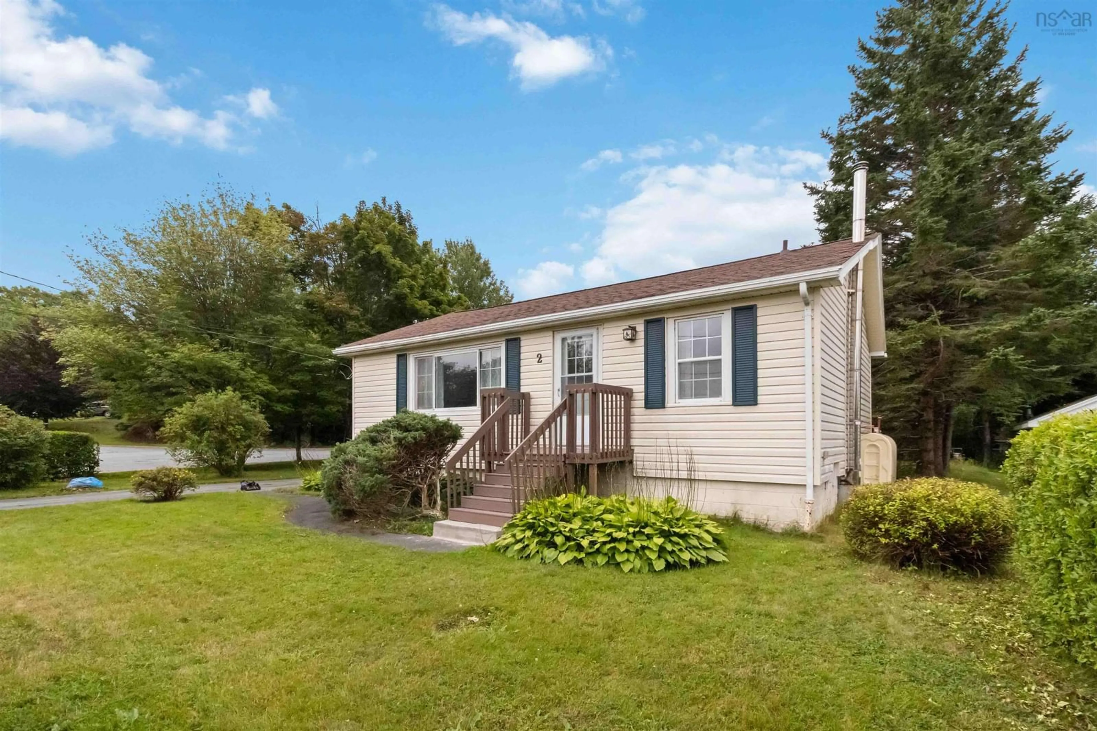 Home with vinyl exterior material, unknown for 2 Kelly St, Halifax Nova Scotia B3N 1W1