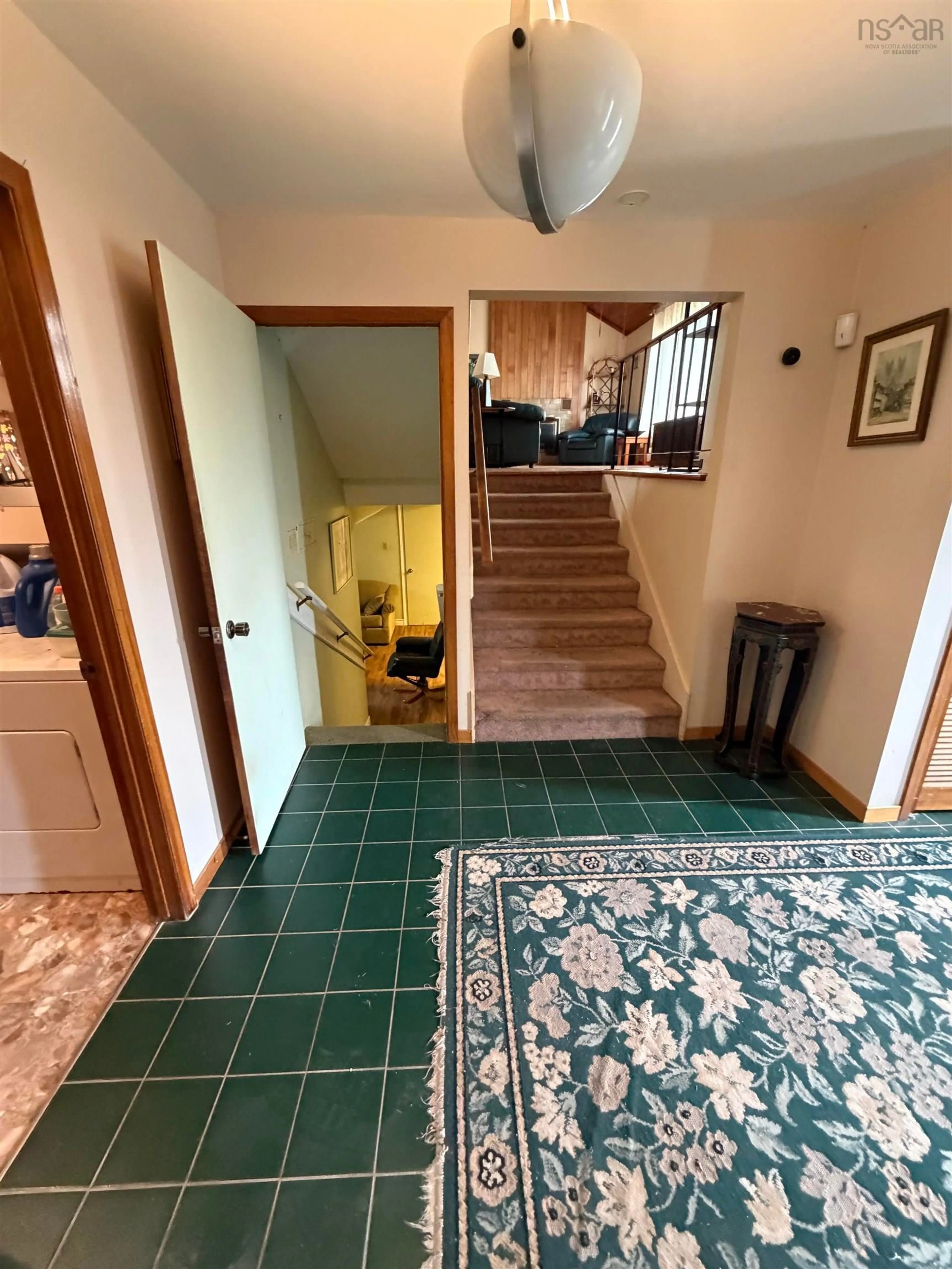 Indoor foyer for 433 Highway 337 Antigonish Landing  B2g 2l2, Antigonish Landing Nova Scotia B2G 2L2