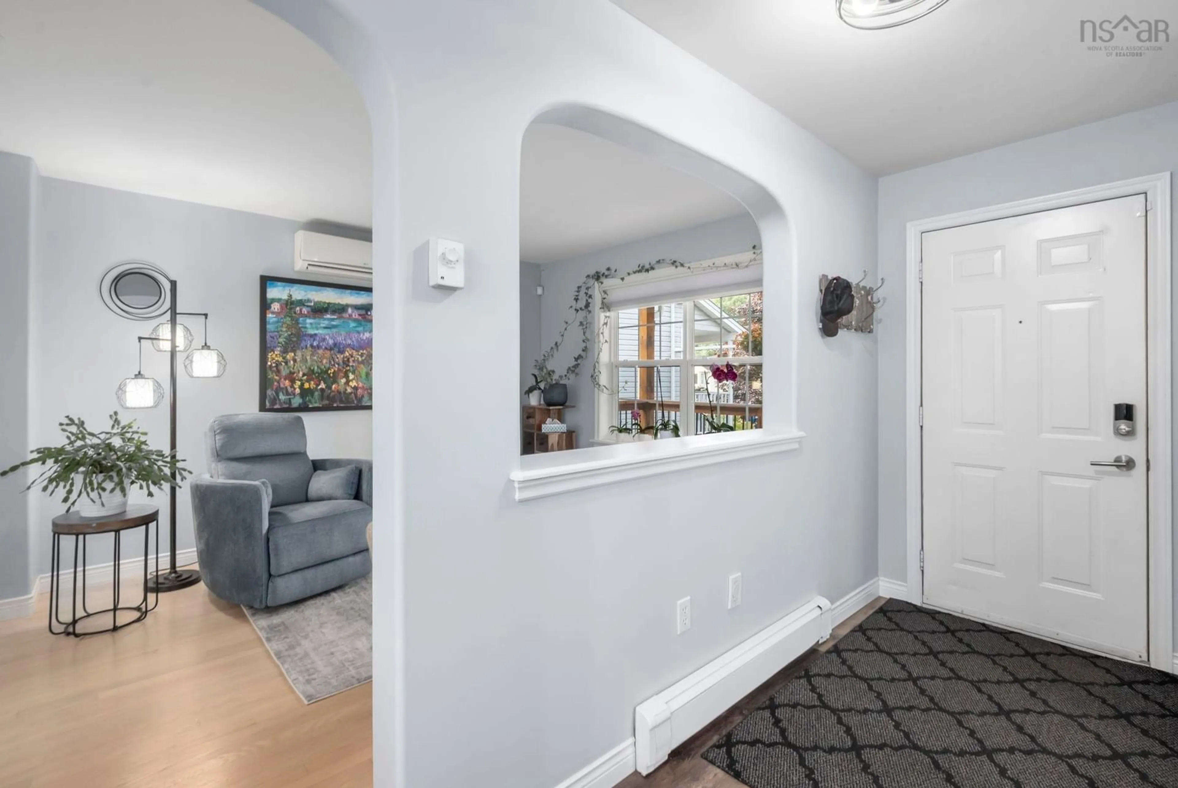 Indoor entryway for 107 Dixon Crt, Timberlea Nova Scotia B3T 1N9