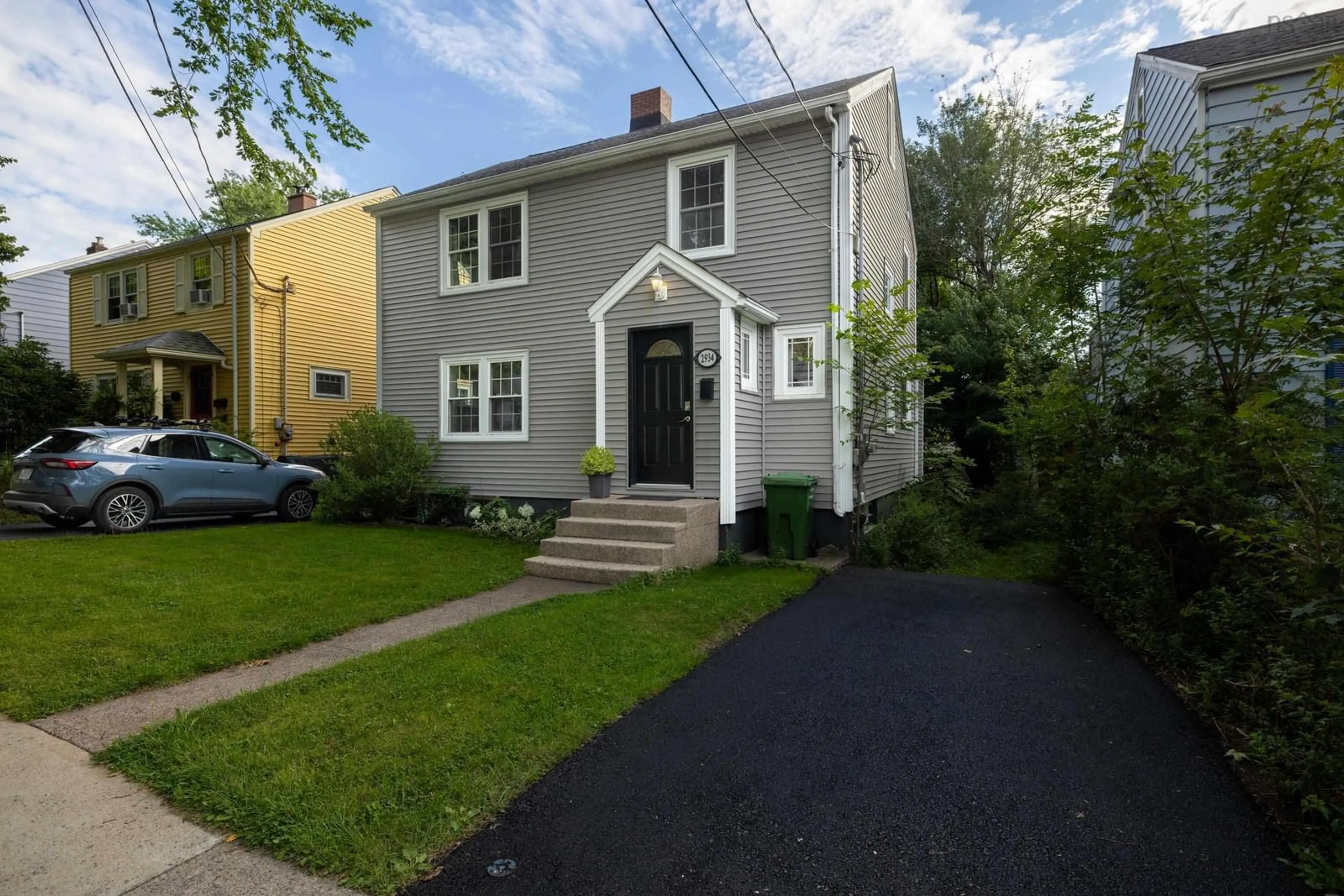 Unknown for 2934 Oxford St, Halifax Nova Scotia B3L 2W1
