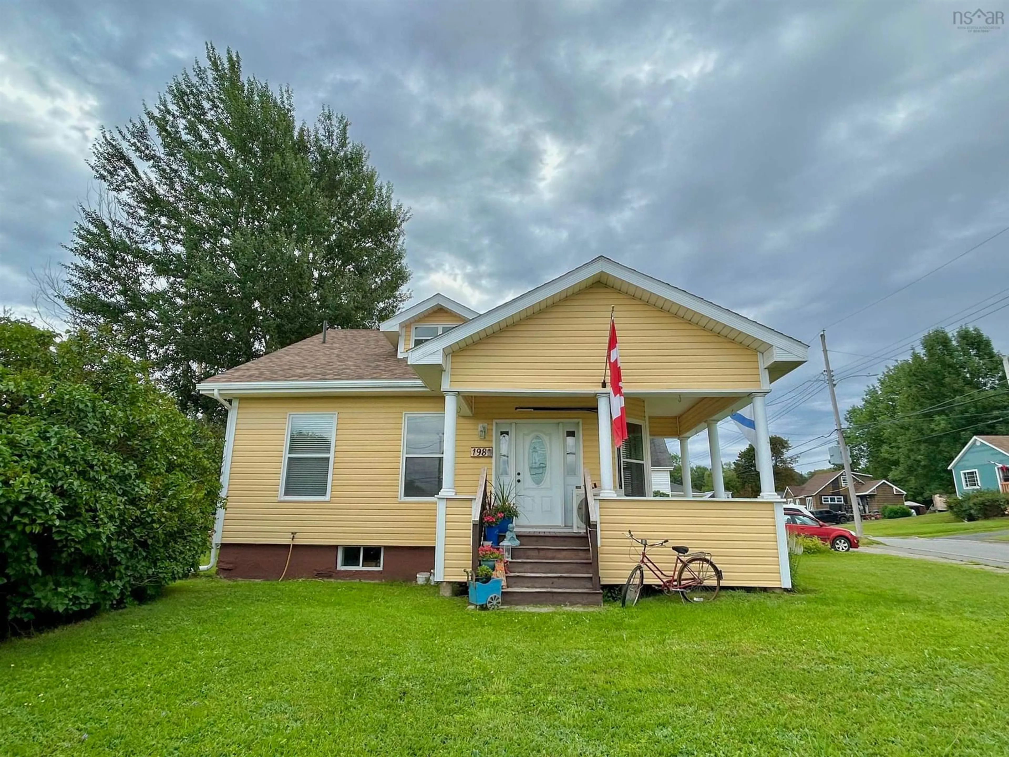 A pic from outside/outdoor area/front of a property/back of a property/a pic from drone, building for 198 Main St, Trenton Nova Scotia B0K 1X0