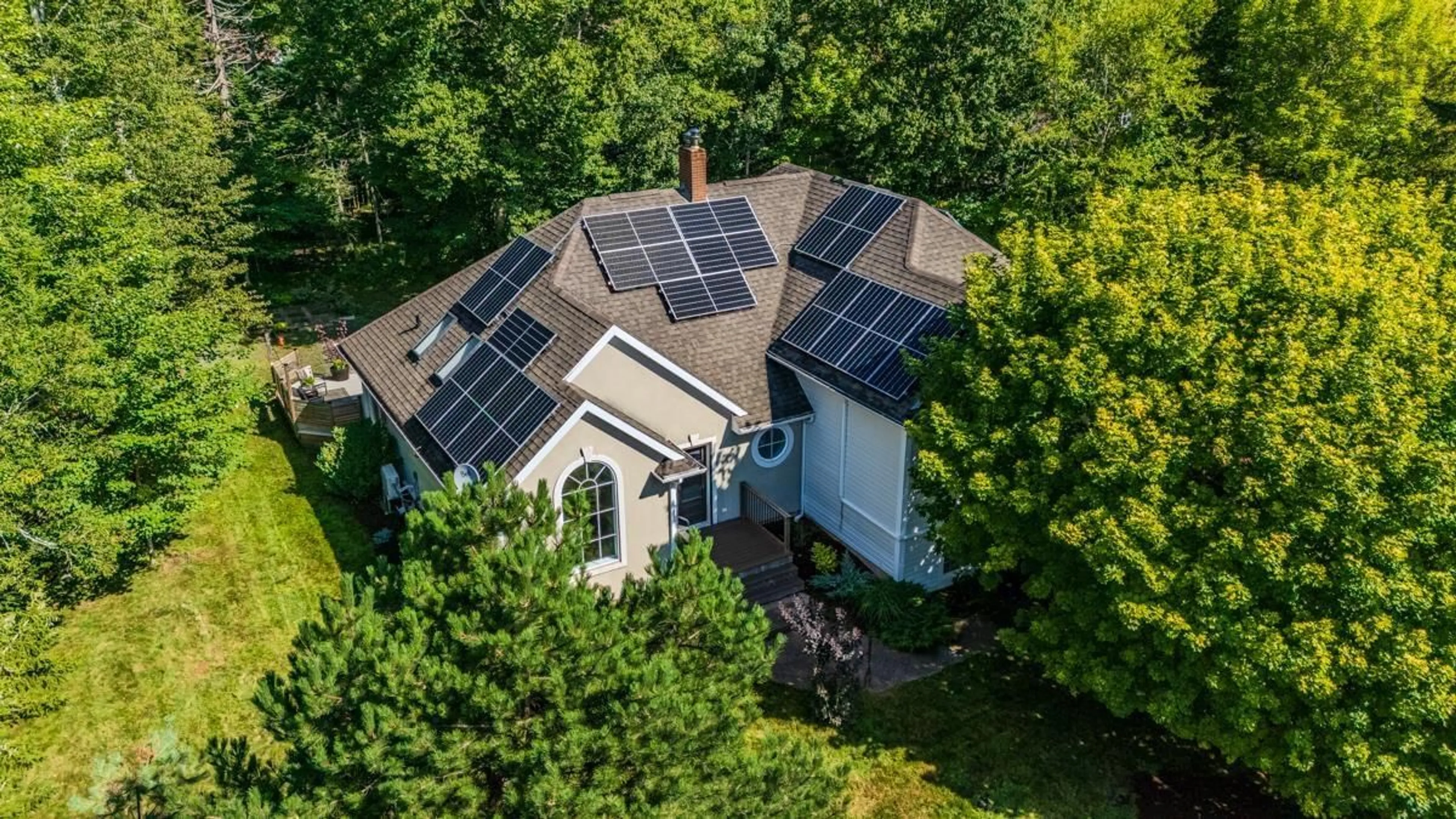 A pic from outside/outdoor area/front of a property/back of a property/a pic from drone, building for 20 Somerset Dr, Bible Hill Nova Scotia B6L 4J2