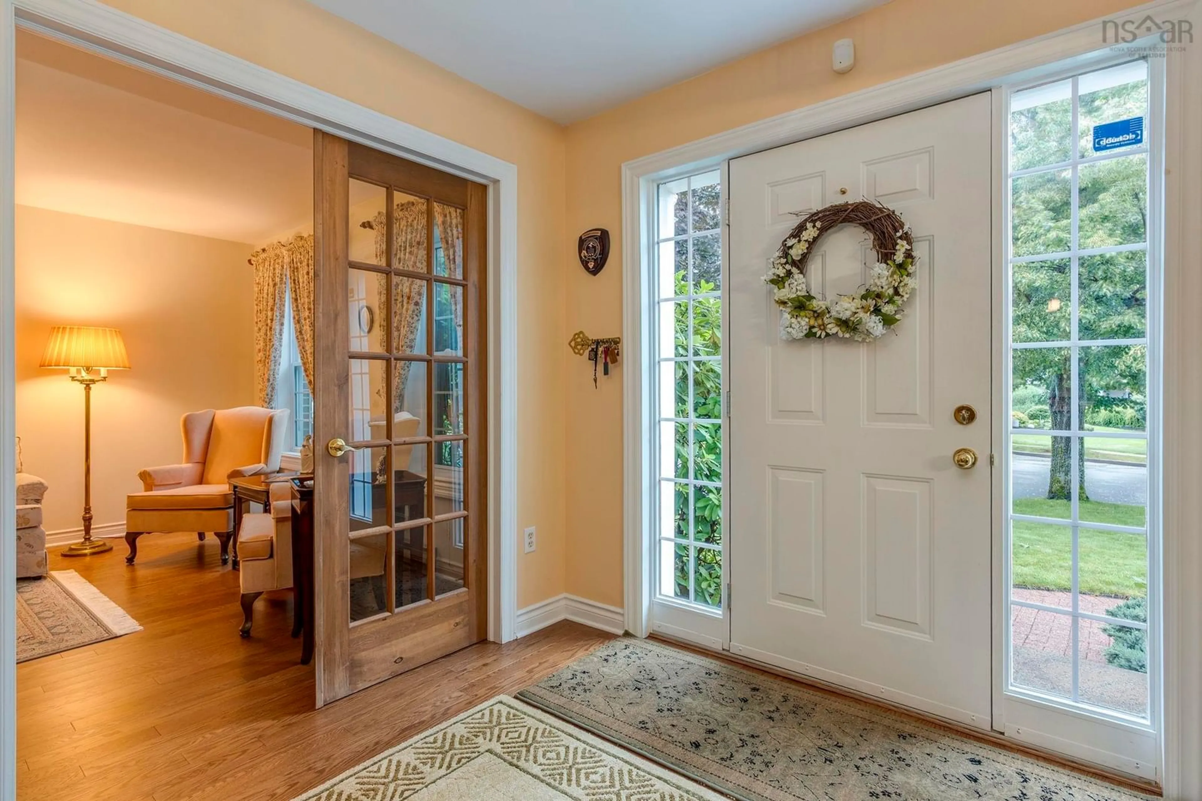 Indoor entryway for 6 Brockhurst Close, Clayton Park Nova Scotia B3M 3V4