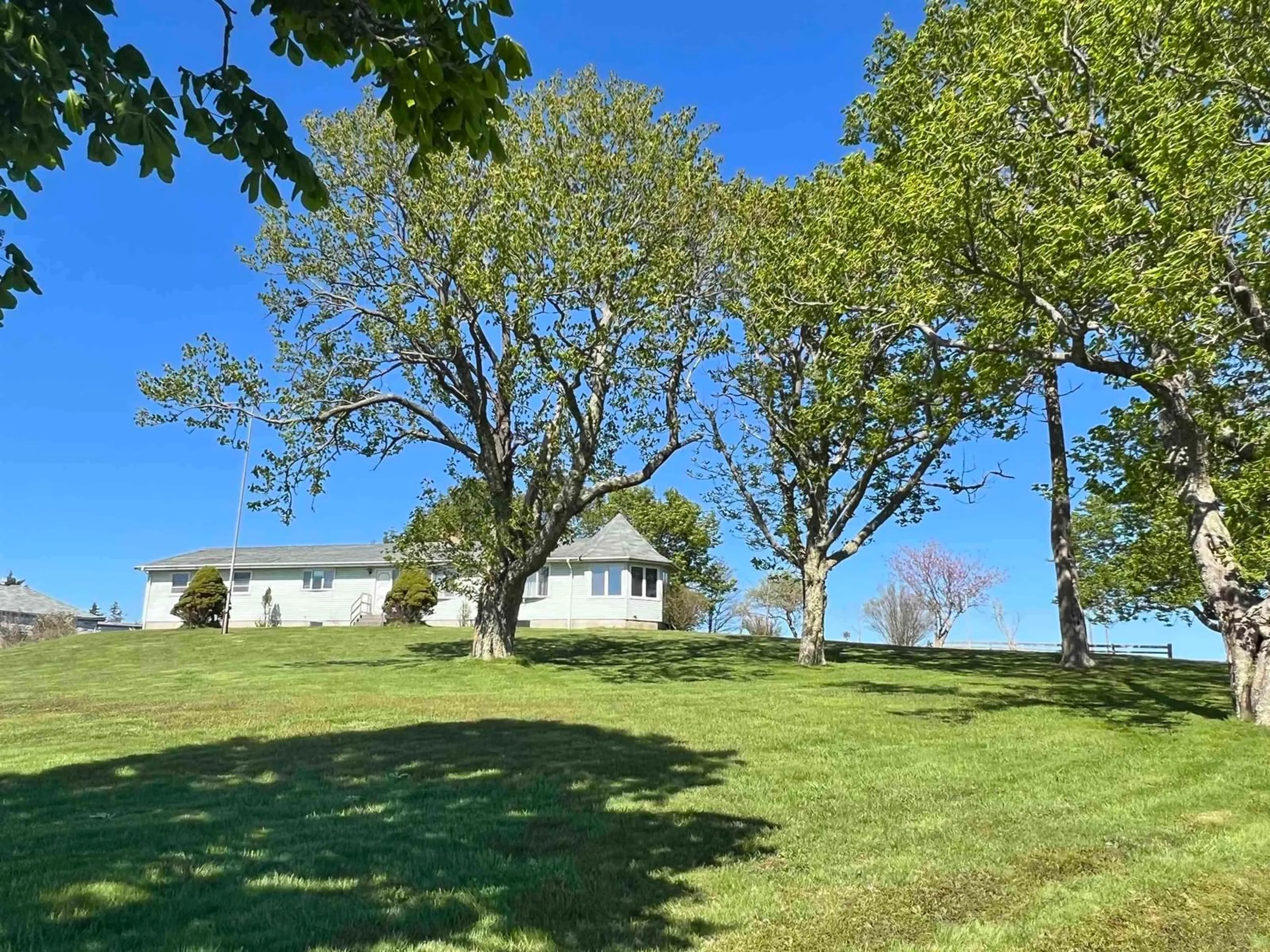 A pic from outside/outdoor area/front of a property/back of a property/a pic from drone, water/lake/river/ocean view for 355 Pleasant St, Yarmouth Nova Scotia B5A 2K9