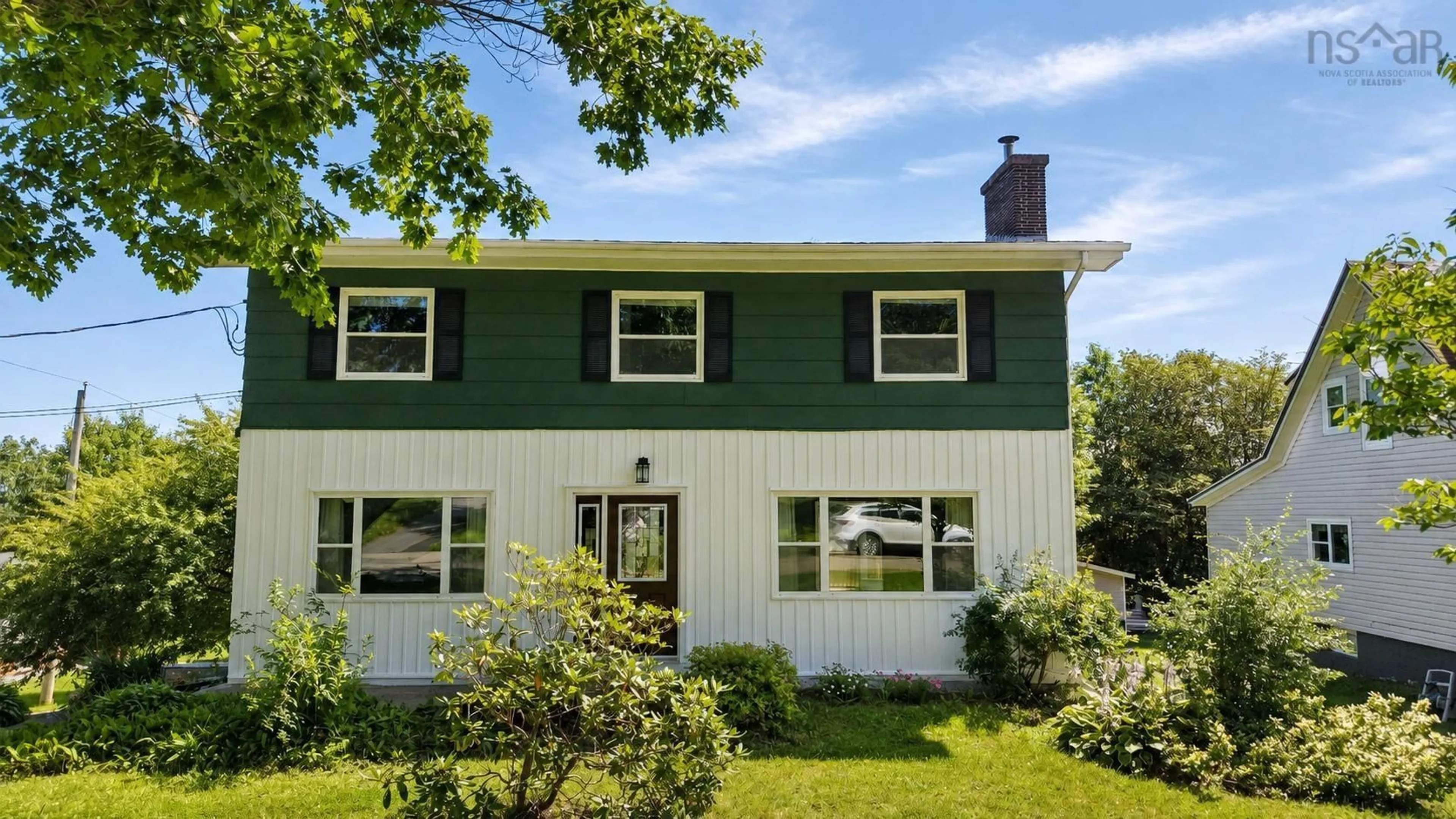 Home with vinyl exterior material, unknown for 21 Brown St, Sydney Mines Nova Scotia B1V 1E9