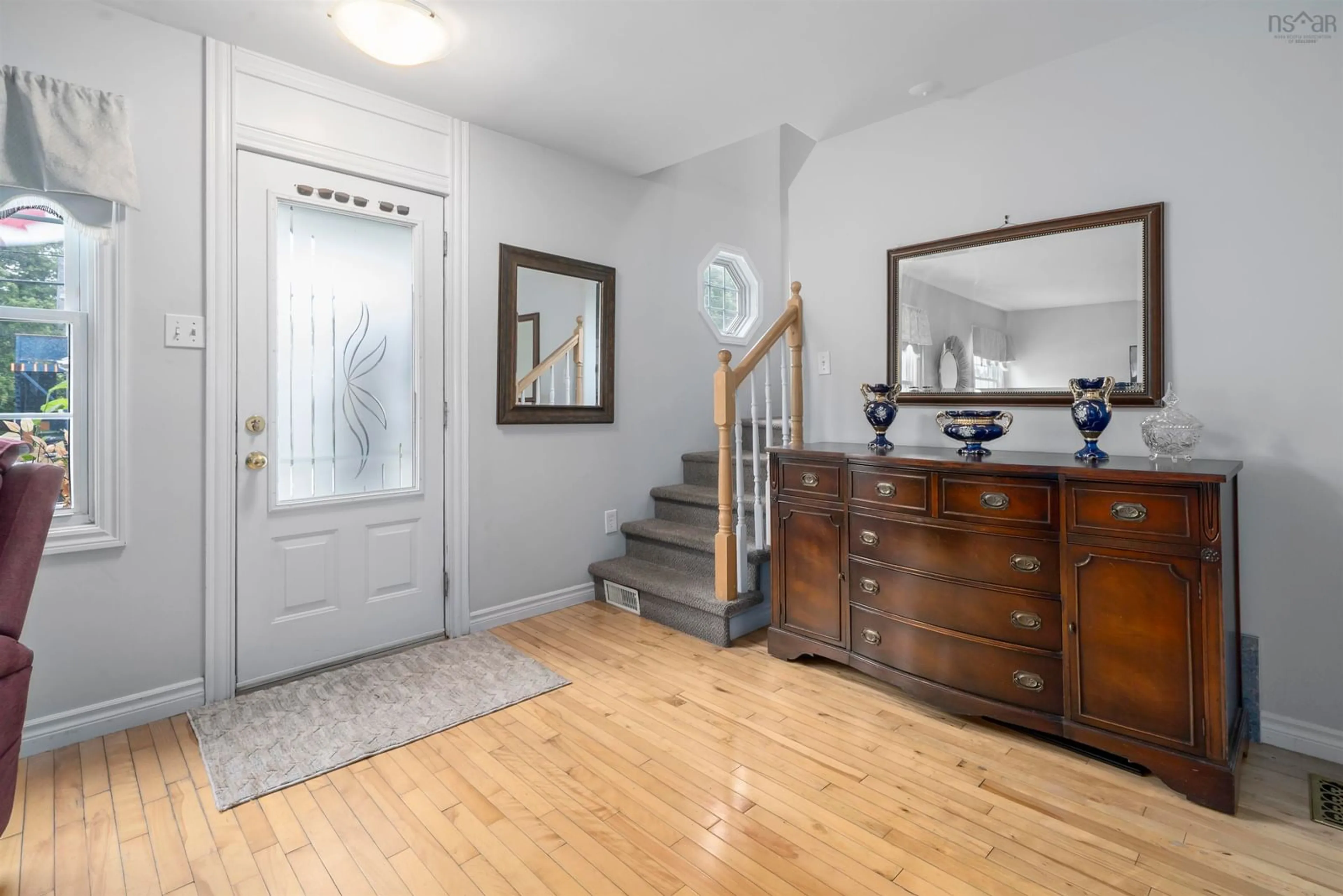 Indoor entryway for 3206 Micmac St, Halifax Nova Scotia B3L 3W4
