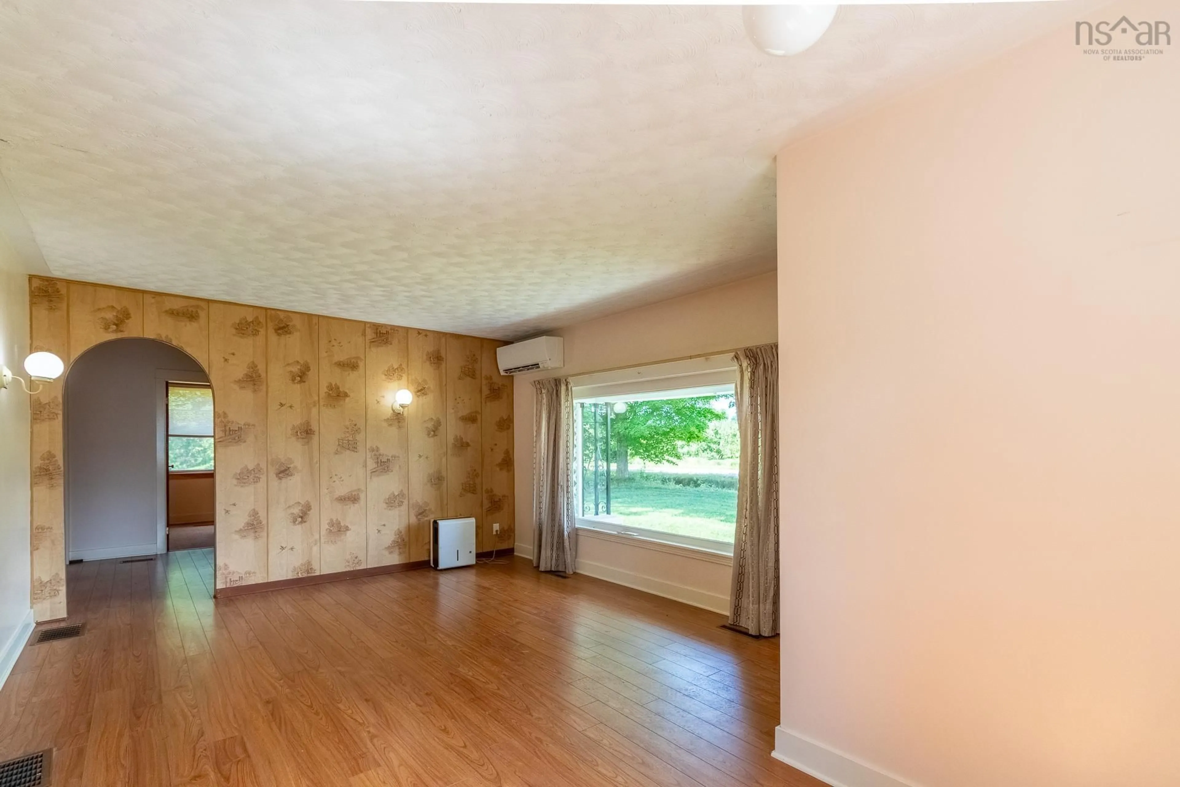 A pic of a room for 1549 Victoria Rd, Dempseys Corner Nova Scotia B0P 1C0