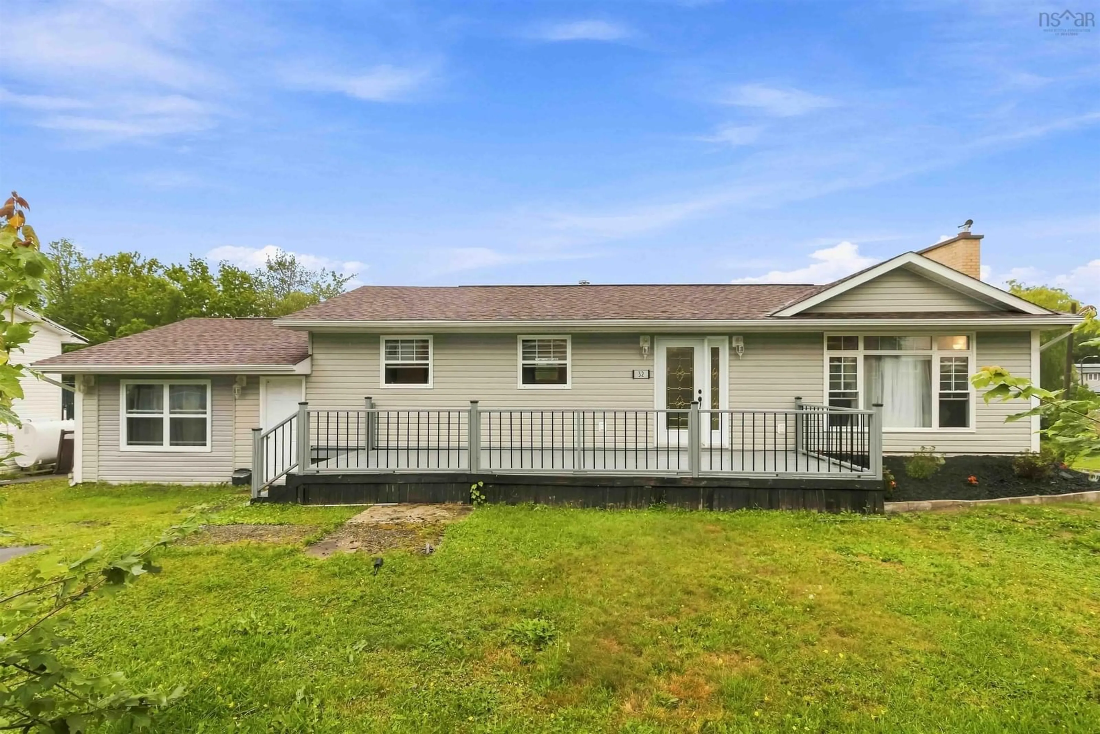 Home with vinyl exterior material, unknown for 32 Tamarack Cir, Lower Sackville Nova Scotia B4C 1E3