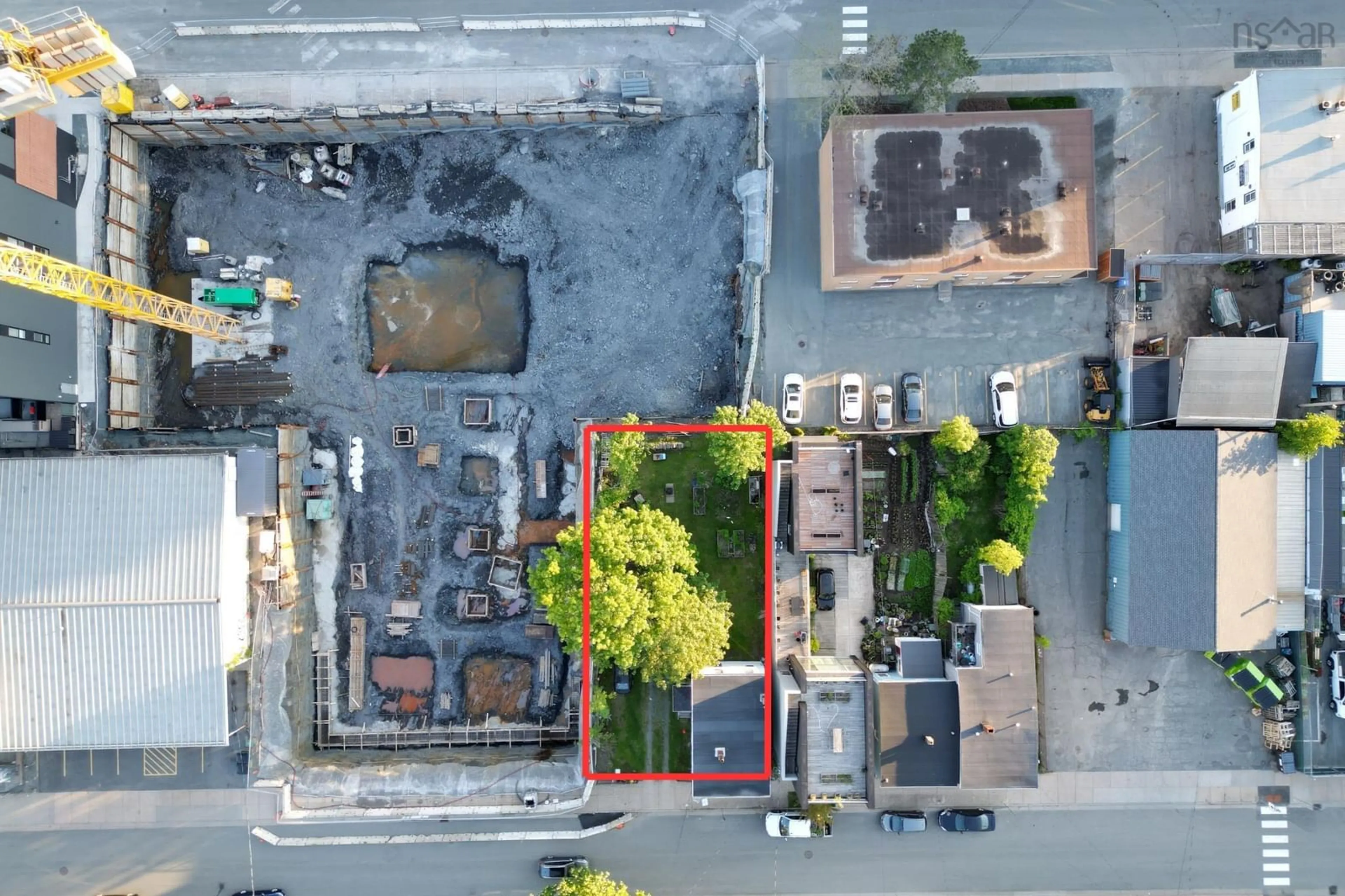 A pic from outside/outdoor area/front of a property/back of a property/a pic from drone, building for 2660 King St, Halifax Nova Scotia B3K 4T8
