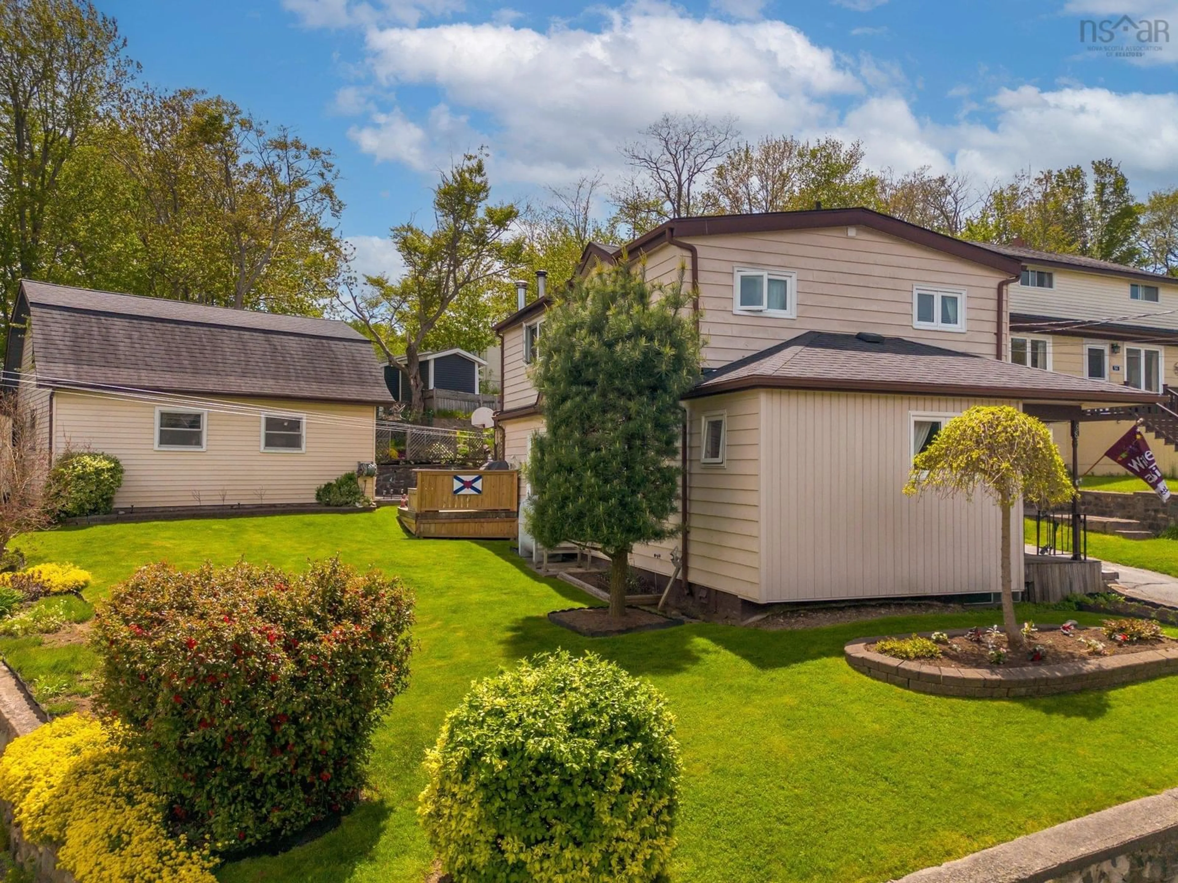 A pic from outside/outdoor area/front of a property/back of a property/a pic from drone, street for 88 Armada Dr, Halifax Nova Scotia B3M 1P9