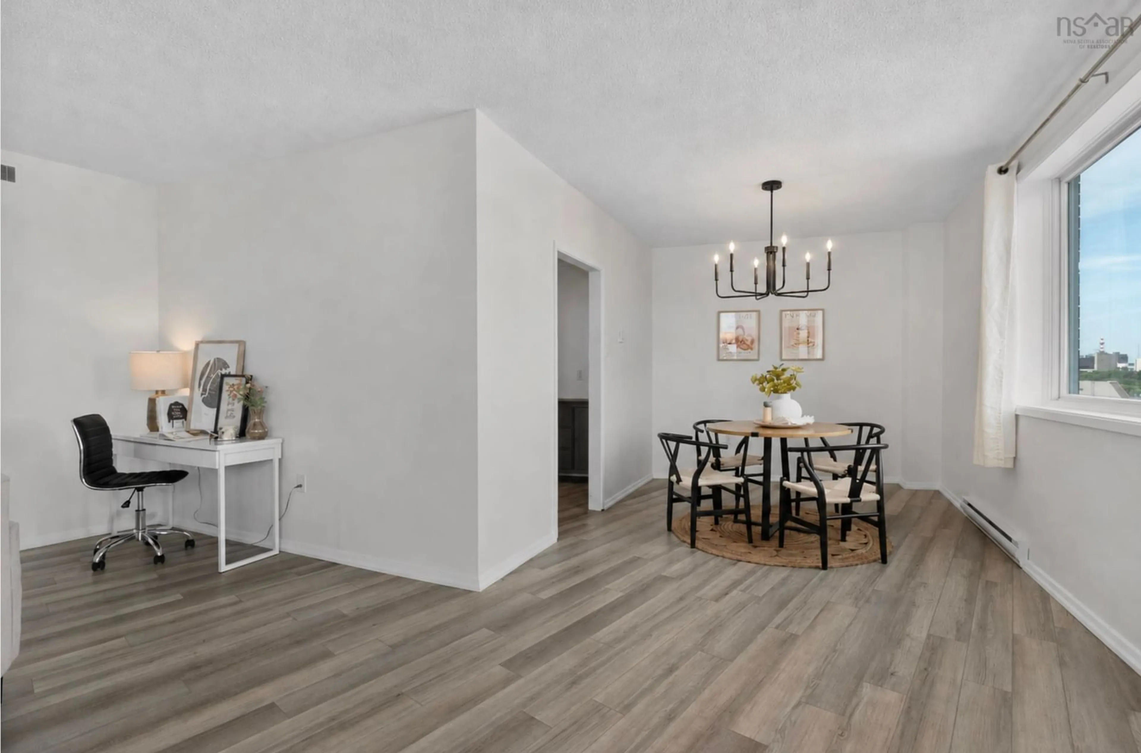 Dining room, wood/laminate floor for 1074 Wellington St #1002, Halifax Peninsula Nova Scotia B3H 2Z8