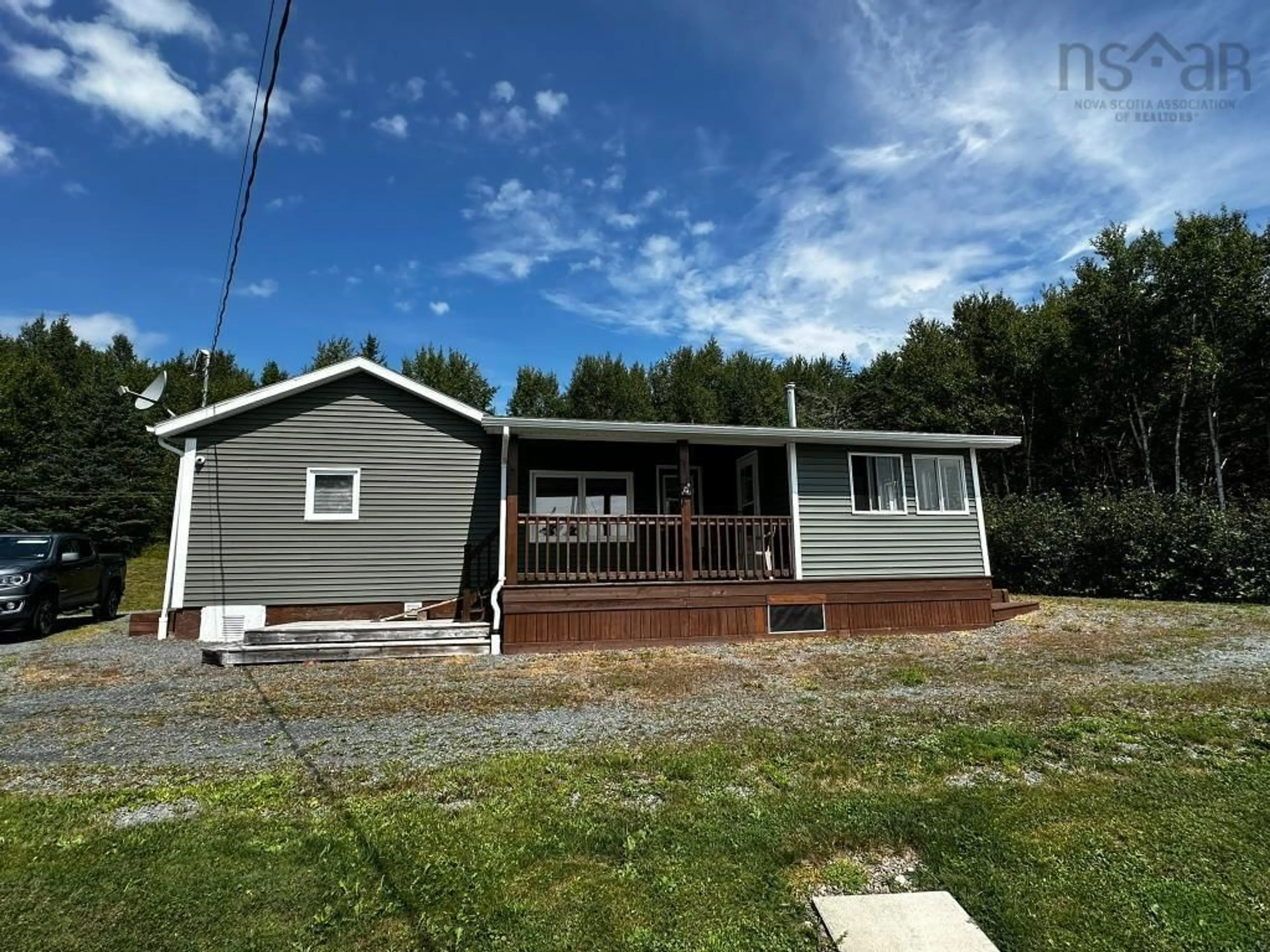Home with vinyl exterior material, building for 1079 Cape Split Rd, Scots Bay Nova Scotia B0P 1H0