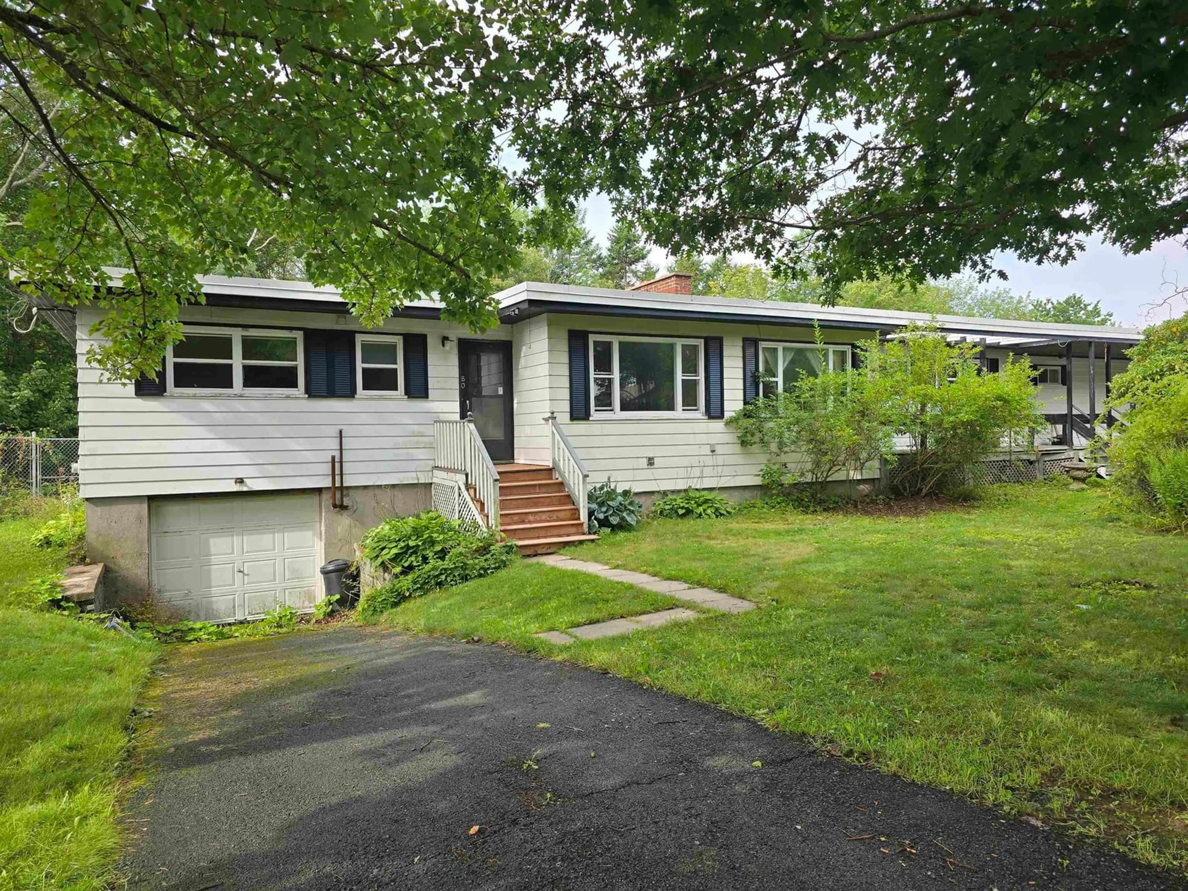Unknown for 78/80 Glenwood Ave, Dartmouth Nova Scotia B2Y 3G7