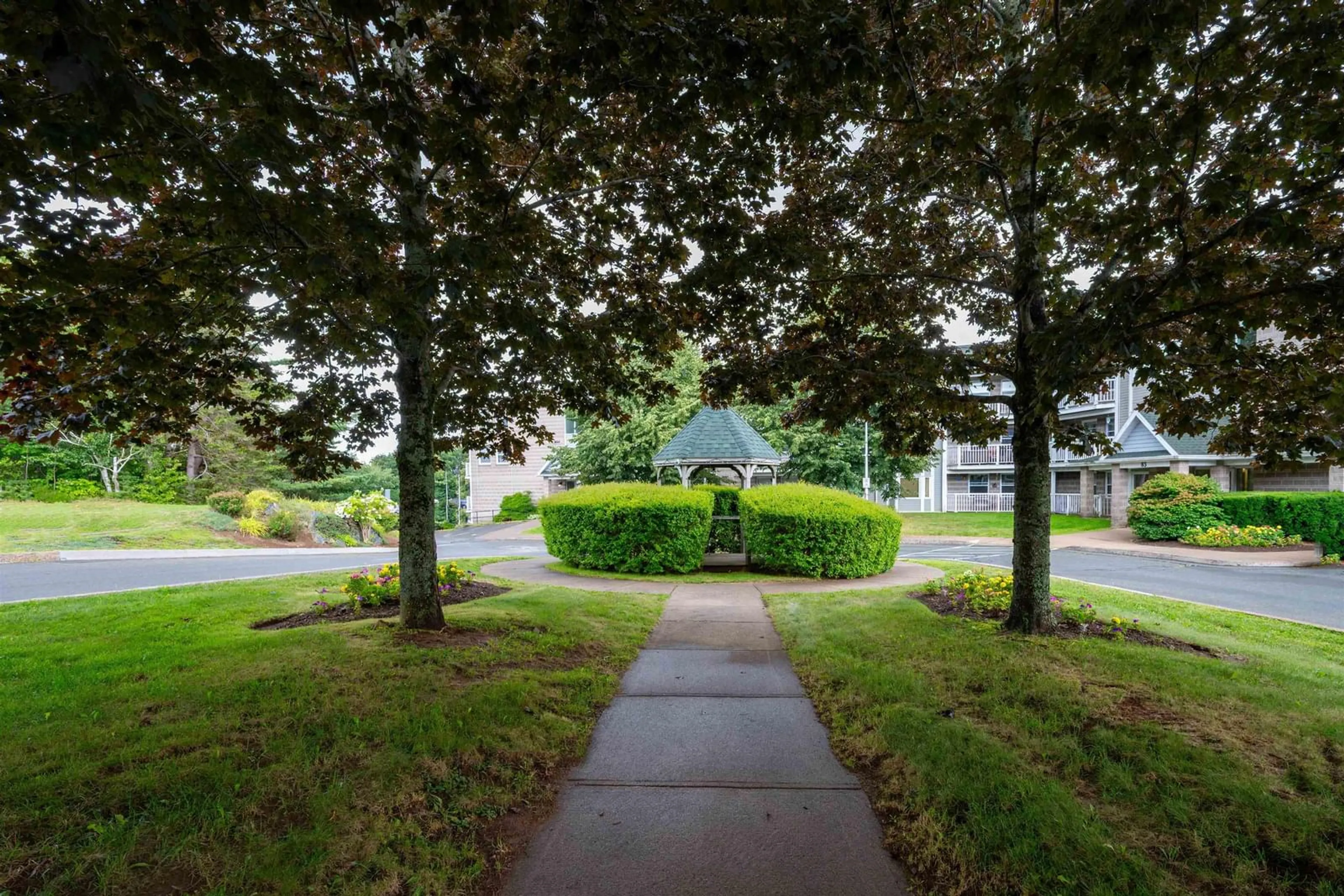 Patio, street for 93 Kearney Lake Rd #305, Halifax Nova Scotia B3M 4E7